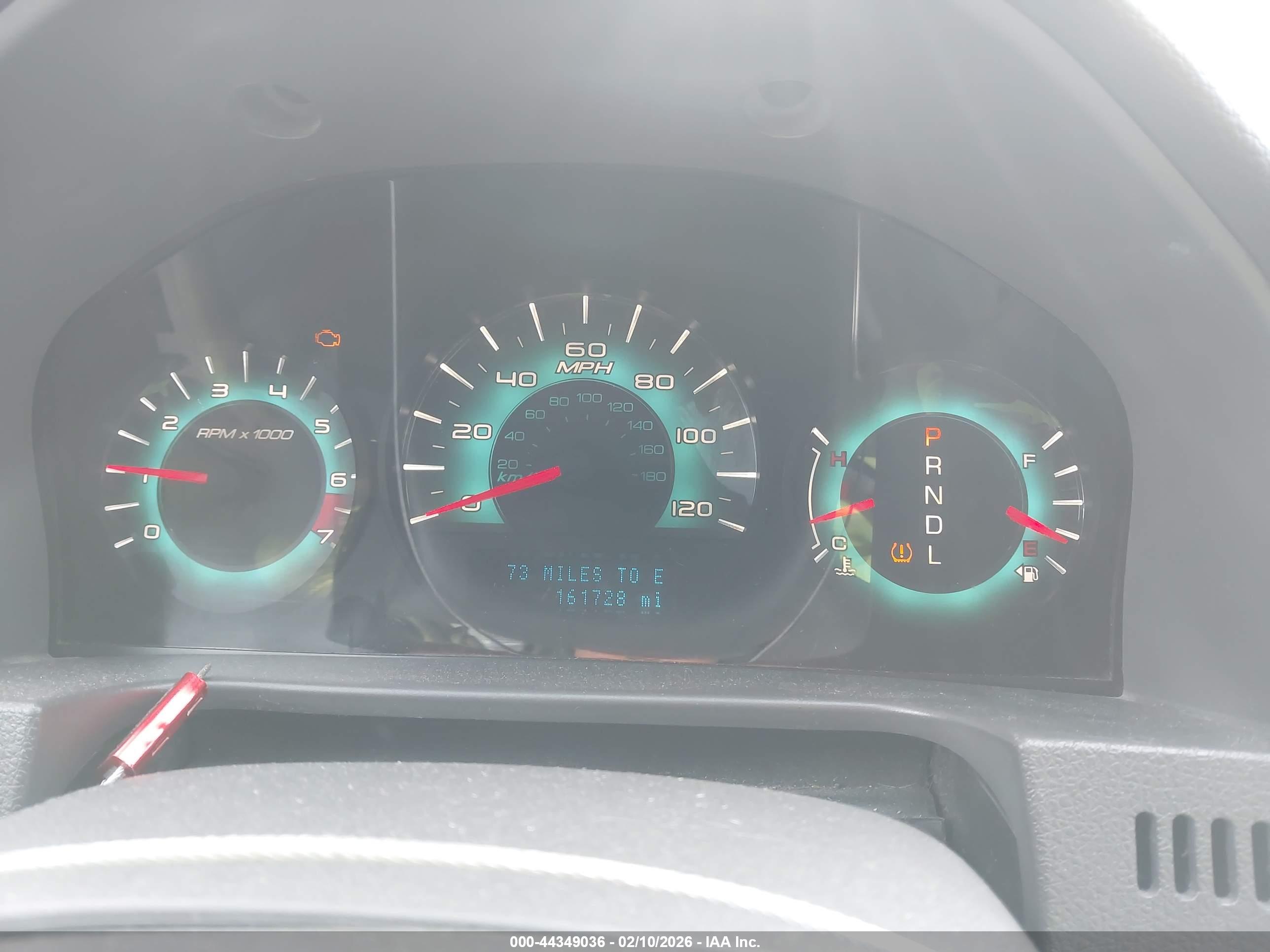 FORD FUSION image 7