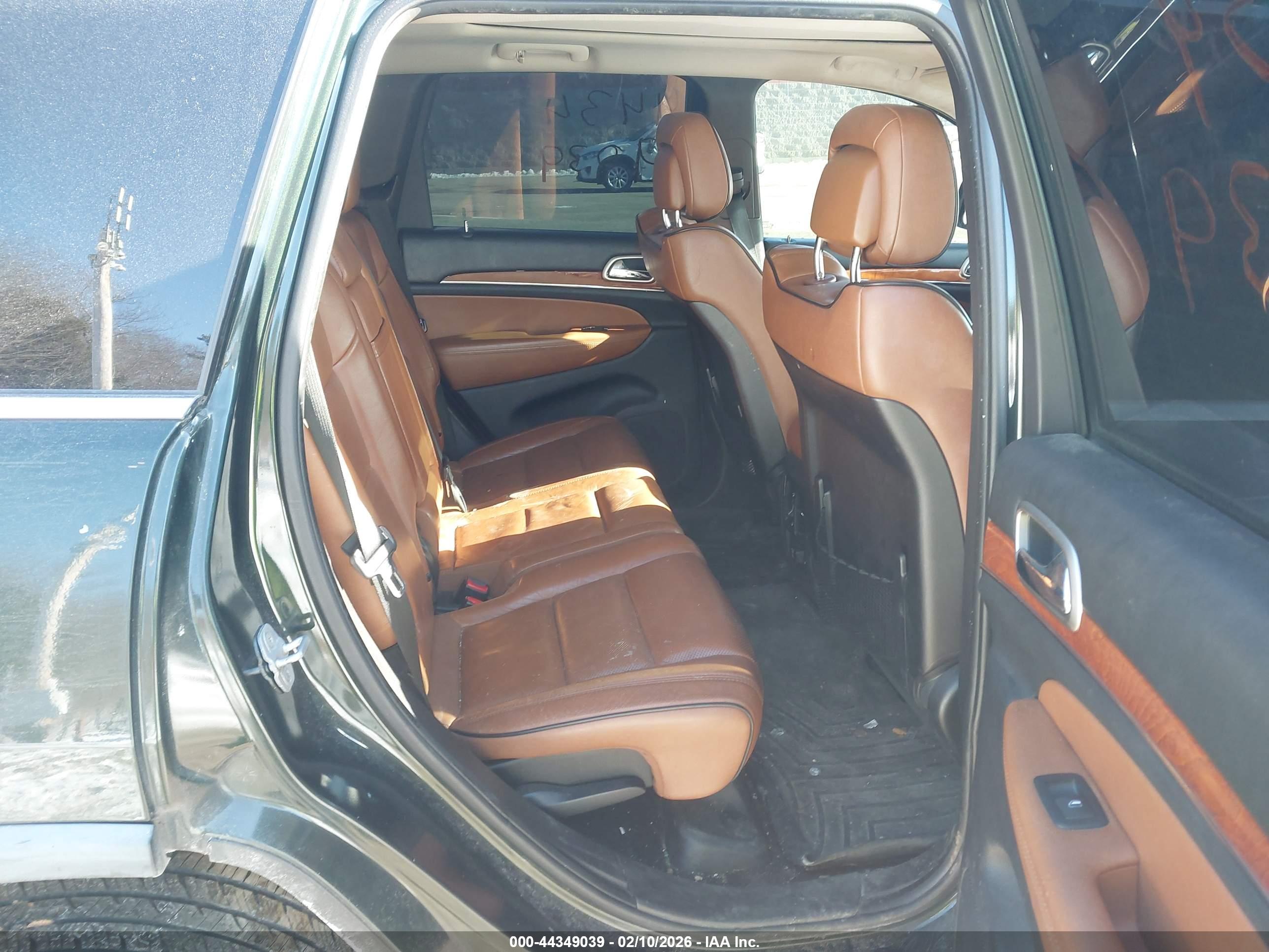 JEEP GRAND image 8