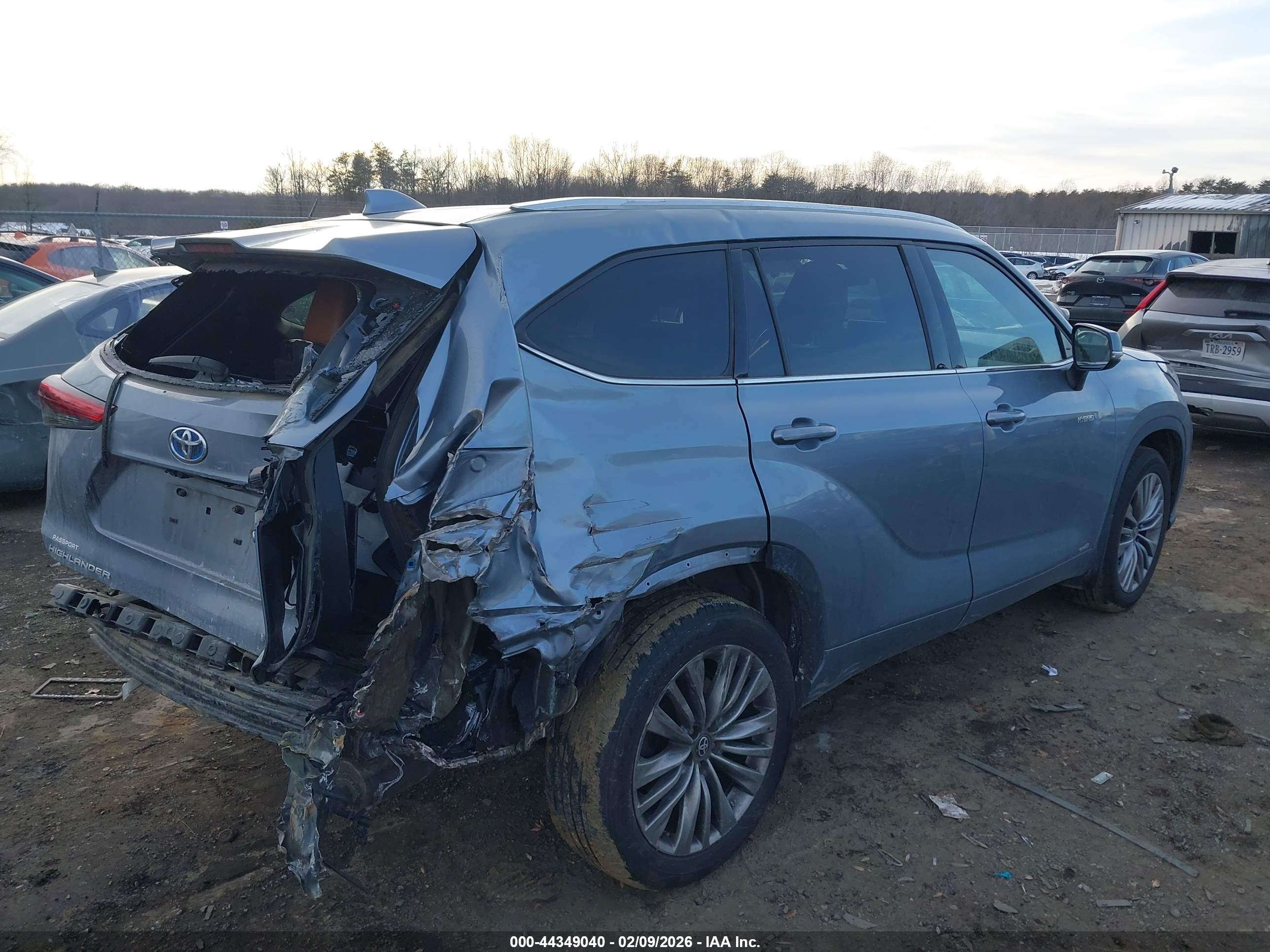 TOYOTA HIGHLANDER image 4