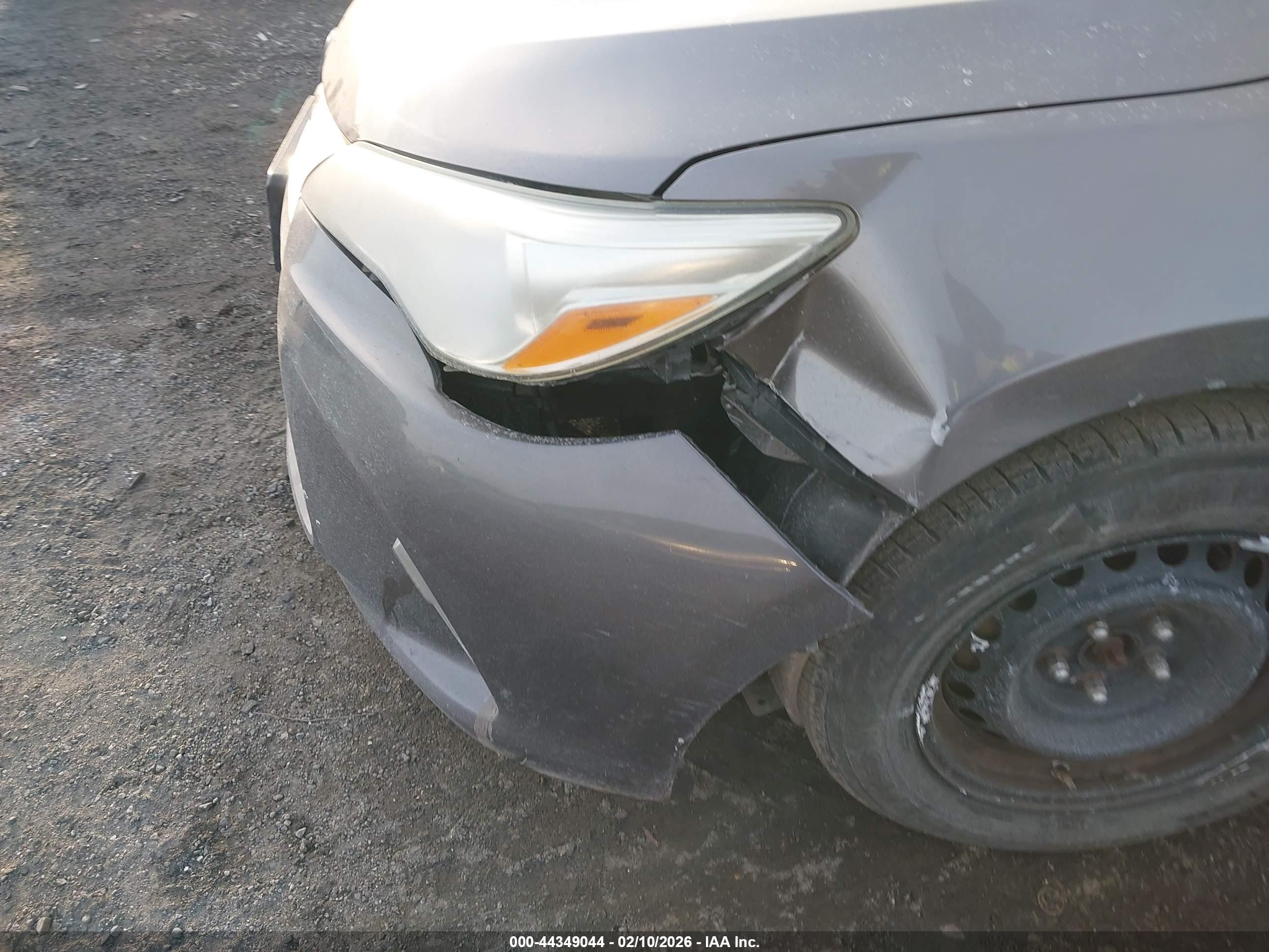 TOYOTA CAMRY image 6