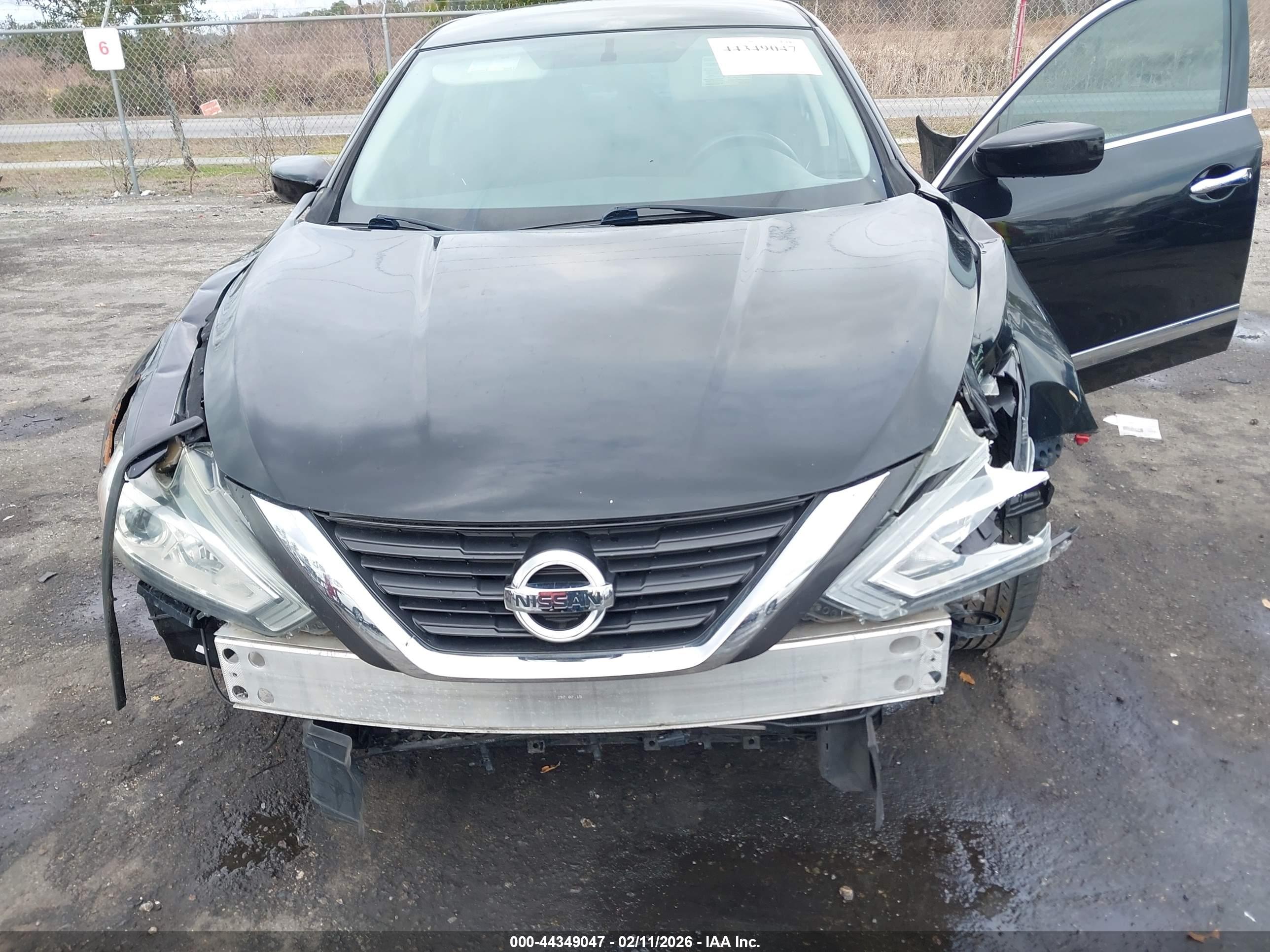 NISSAN ALTIMA image 6
