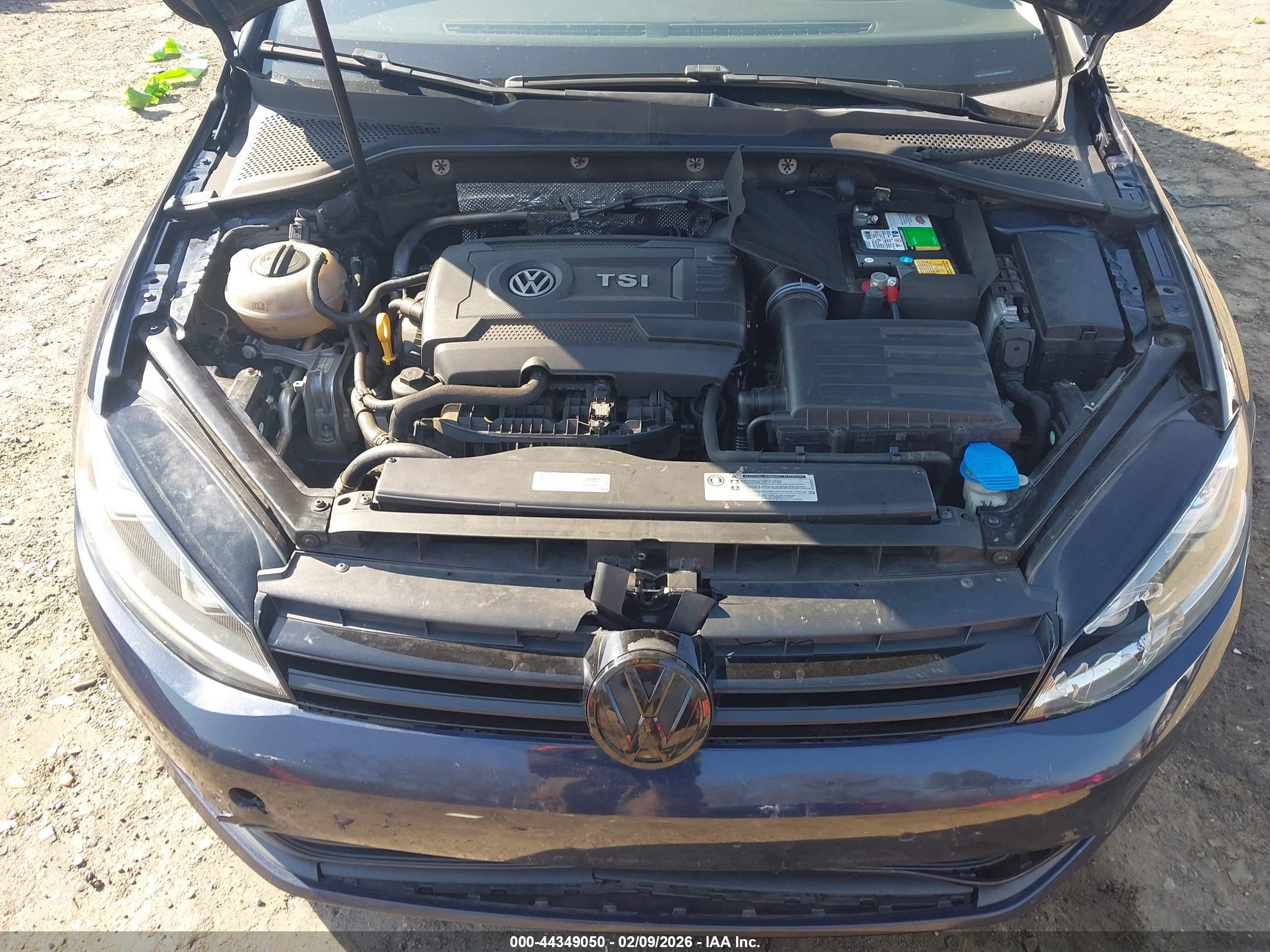 VOLKSWAGEN GOLF image 10
