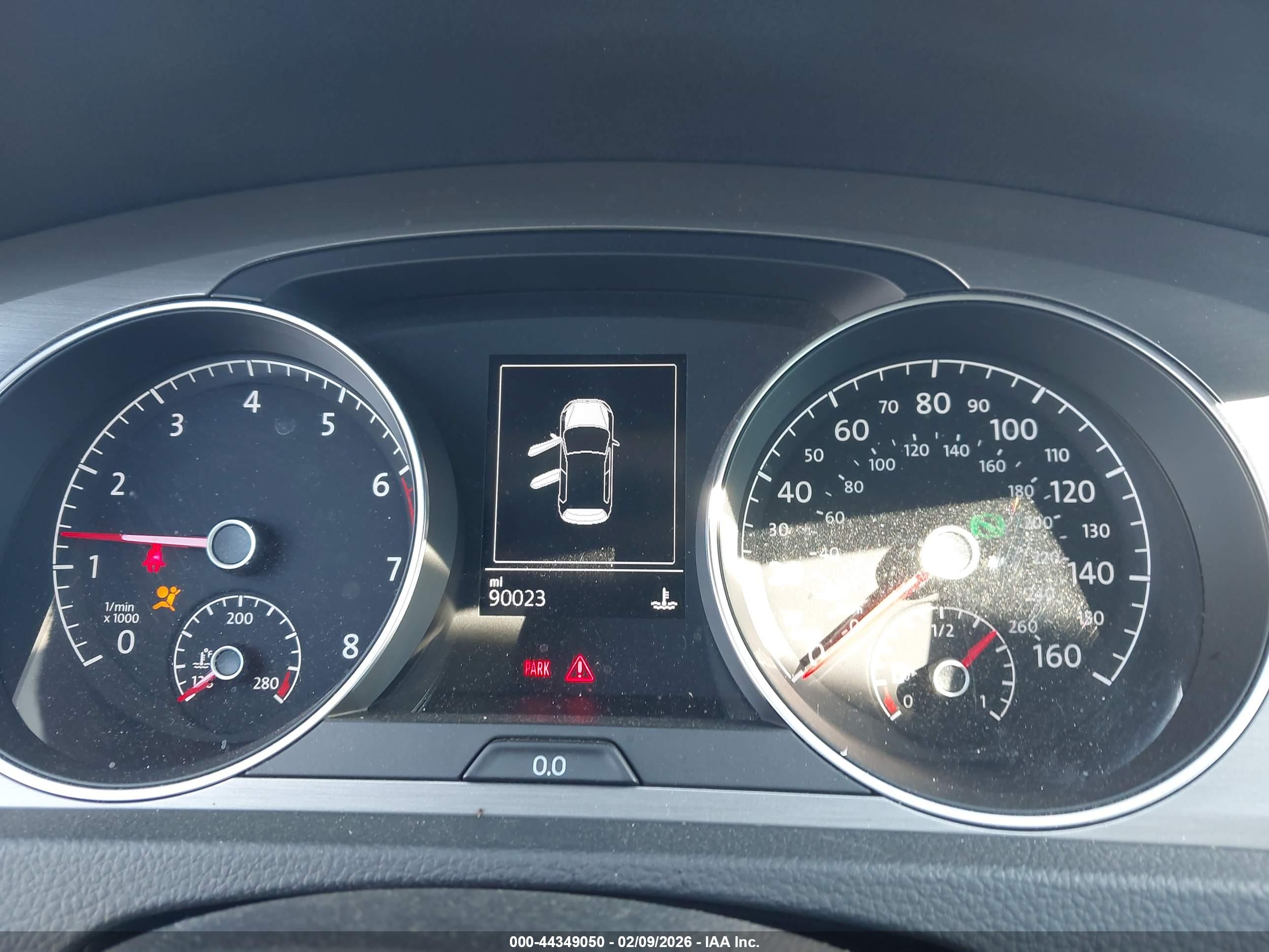 VOLKSWAGEN GOLF image 7