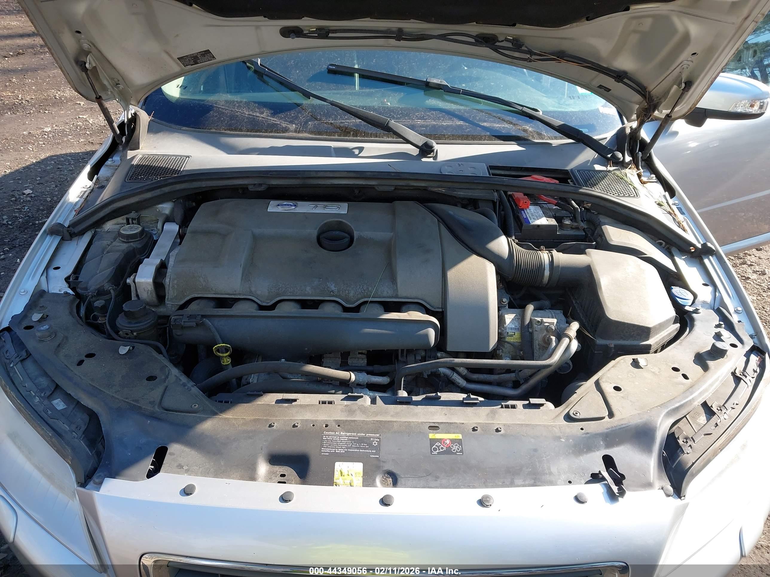 VOLVO S80 image 10