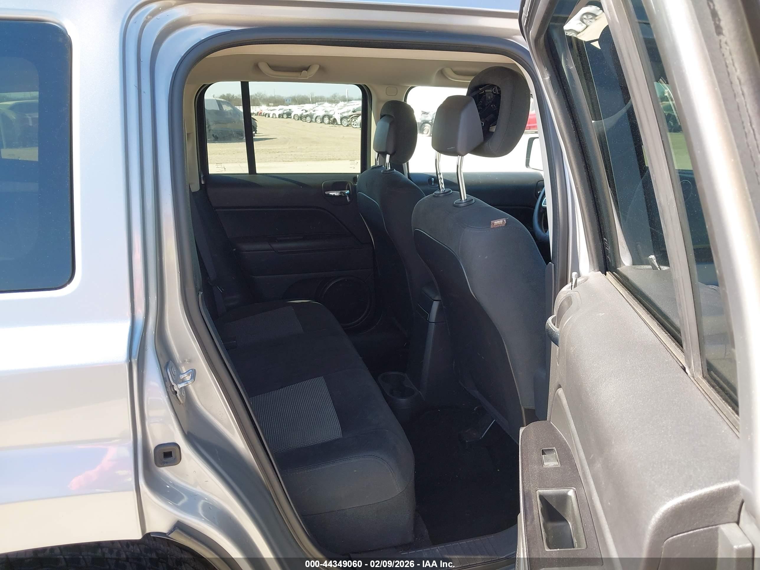 JEEP PATRIOT image 8