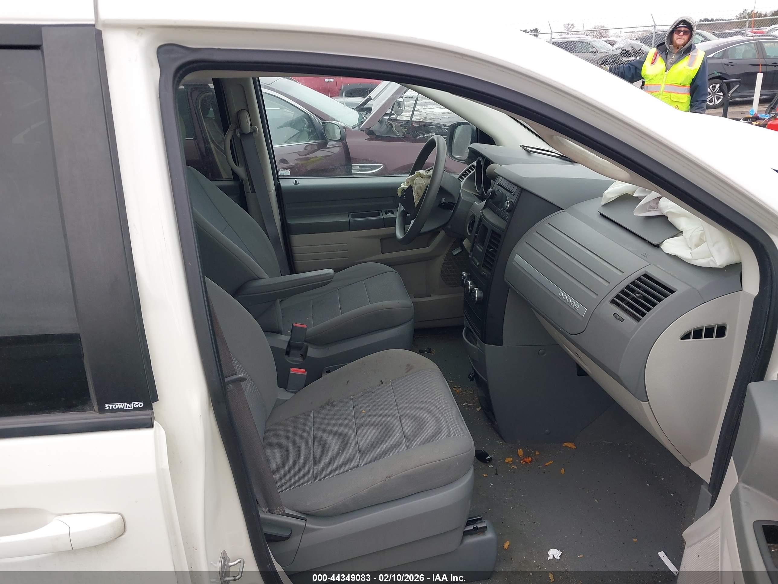 DODGE GRAND image 5