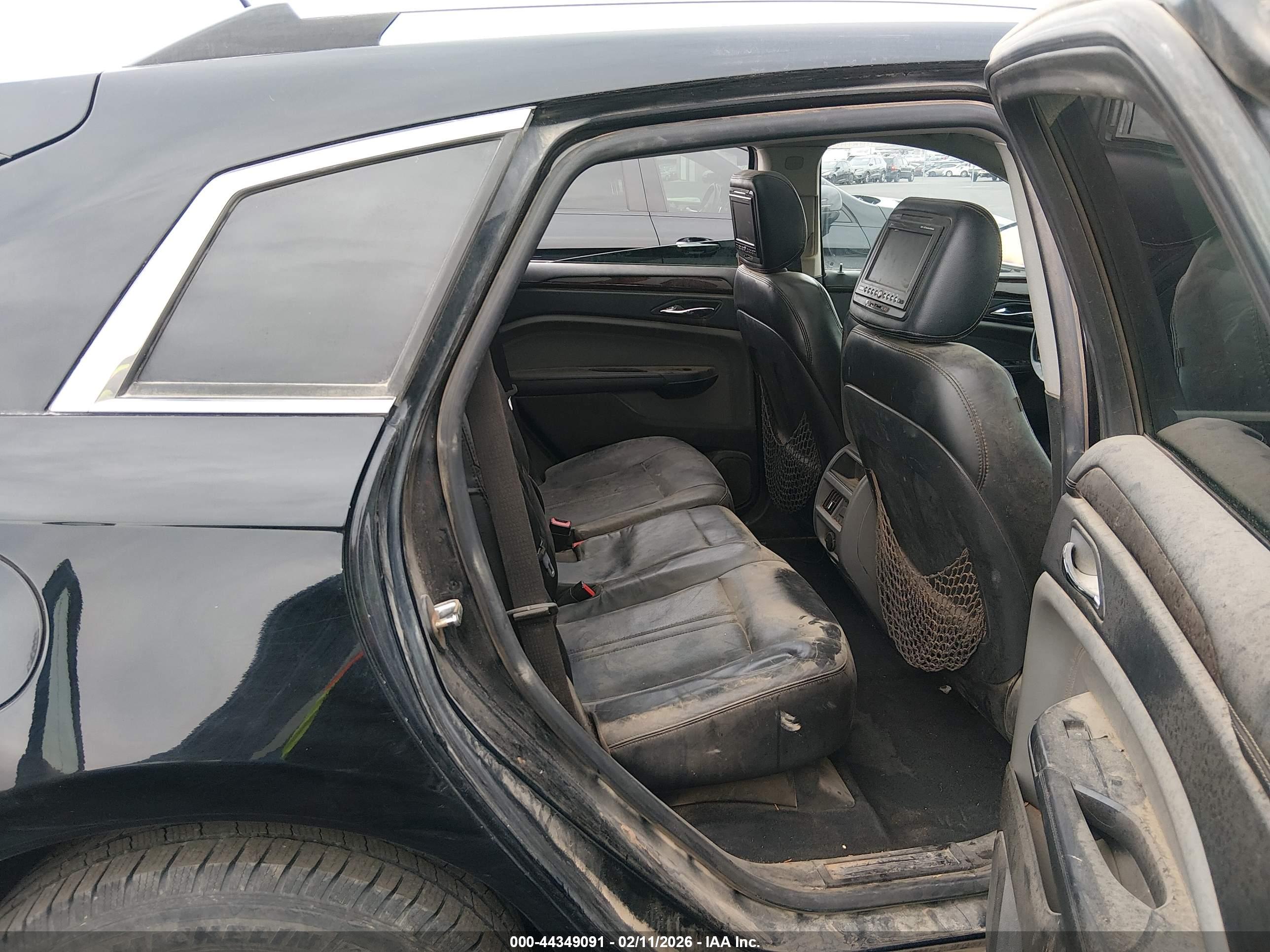 CADILLAC SRX image 8