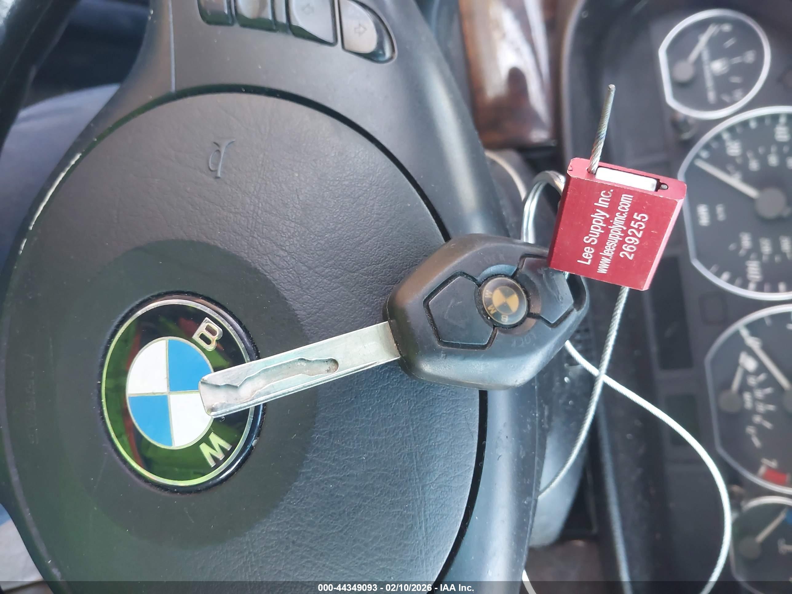 BMW 330CI image 11