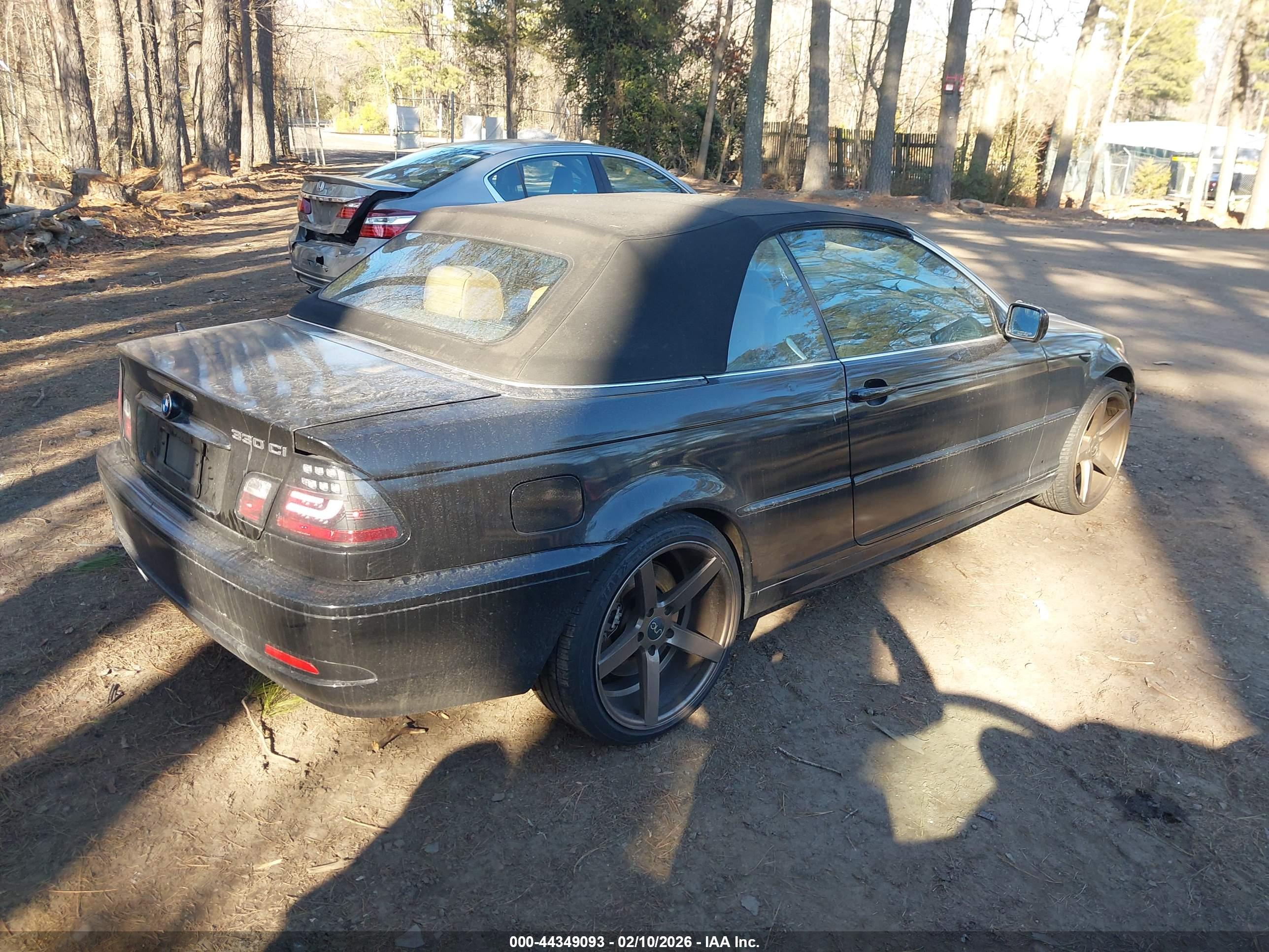 BMW 330CI image 4