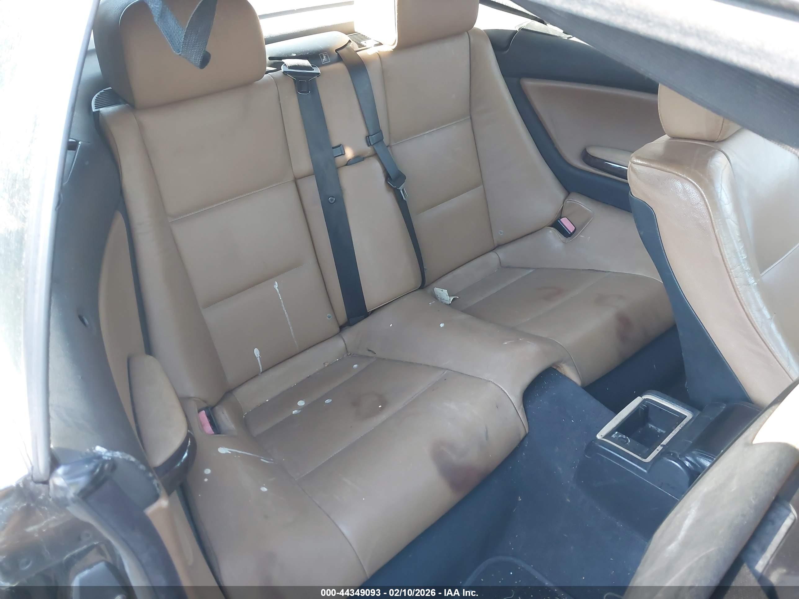 BMW 330CI image 8