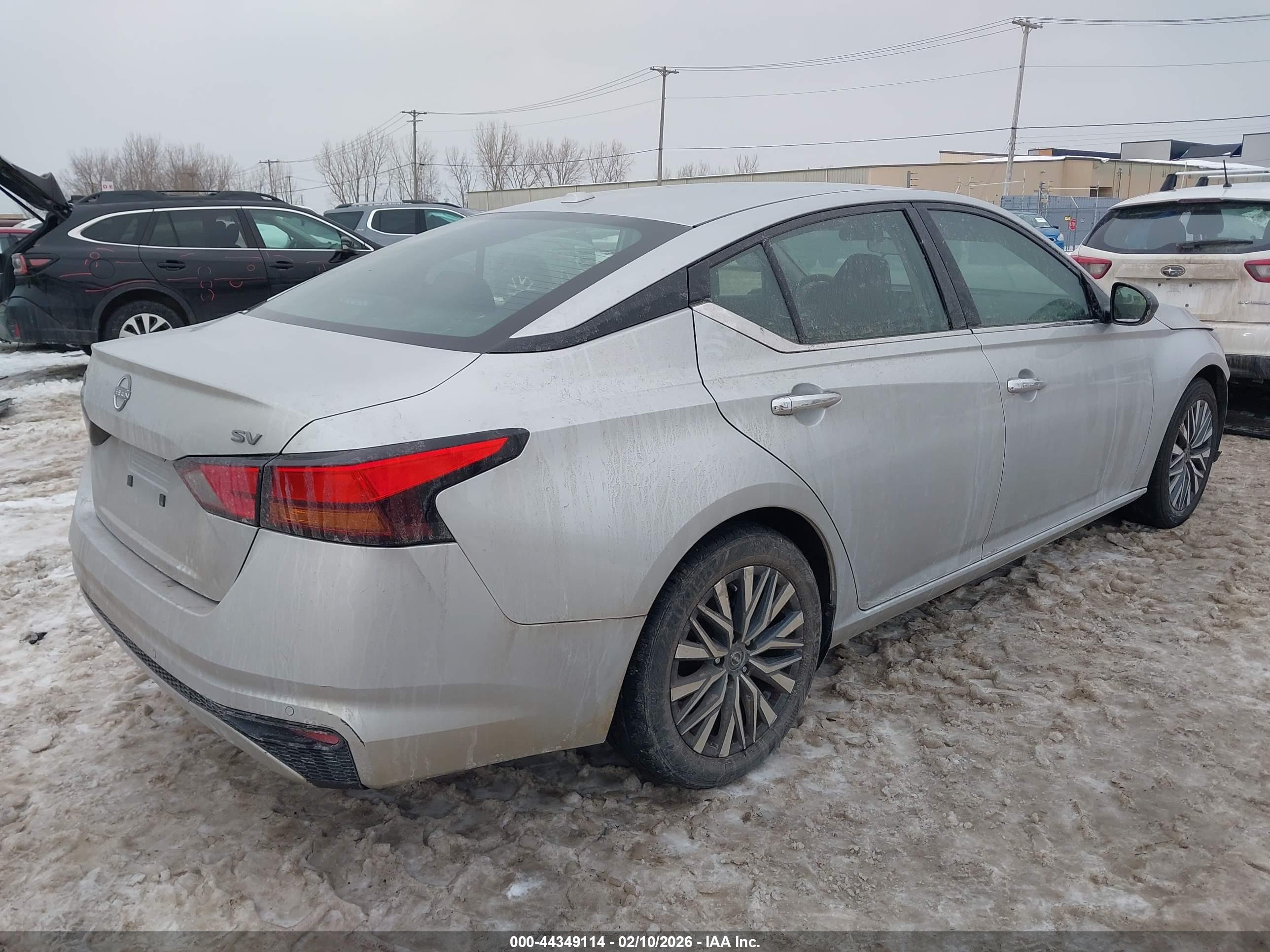 NISSAN ALTIMA image 4