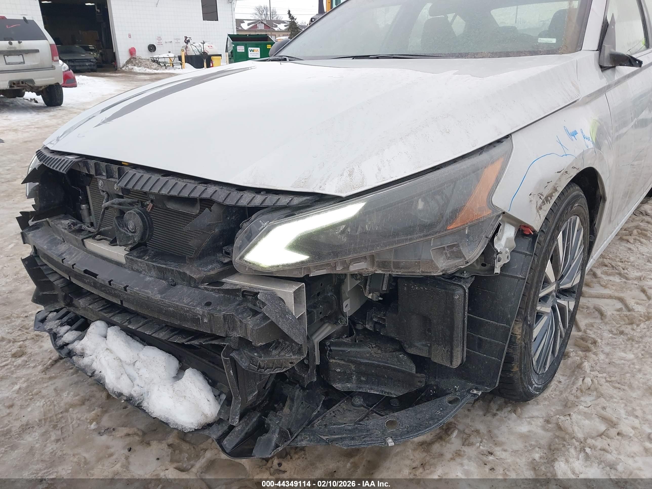 NISSAN ALTIMA image 6