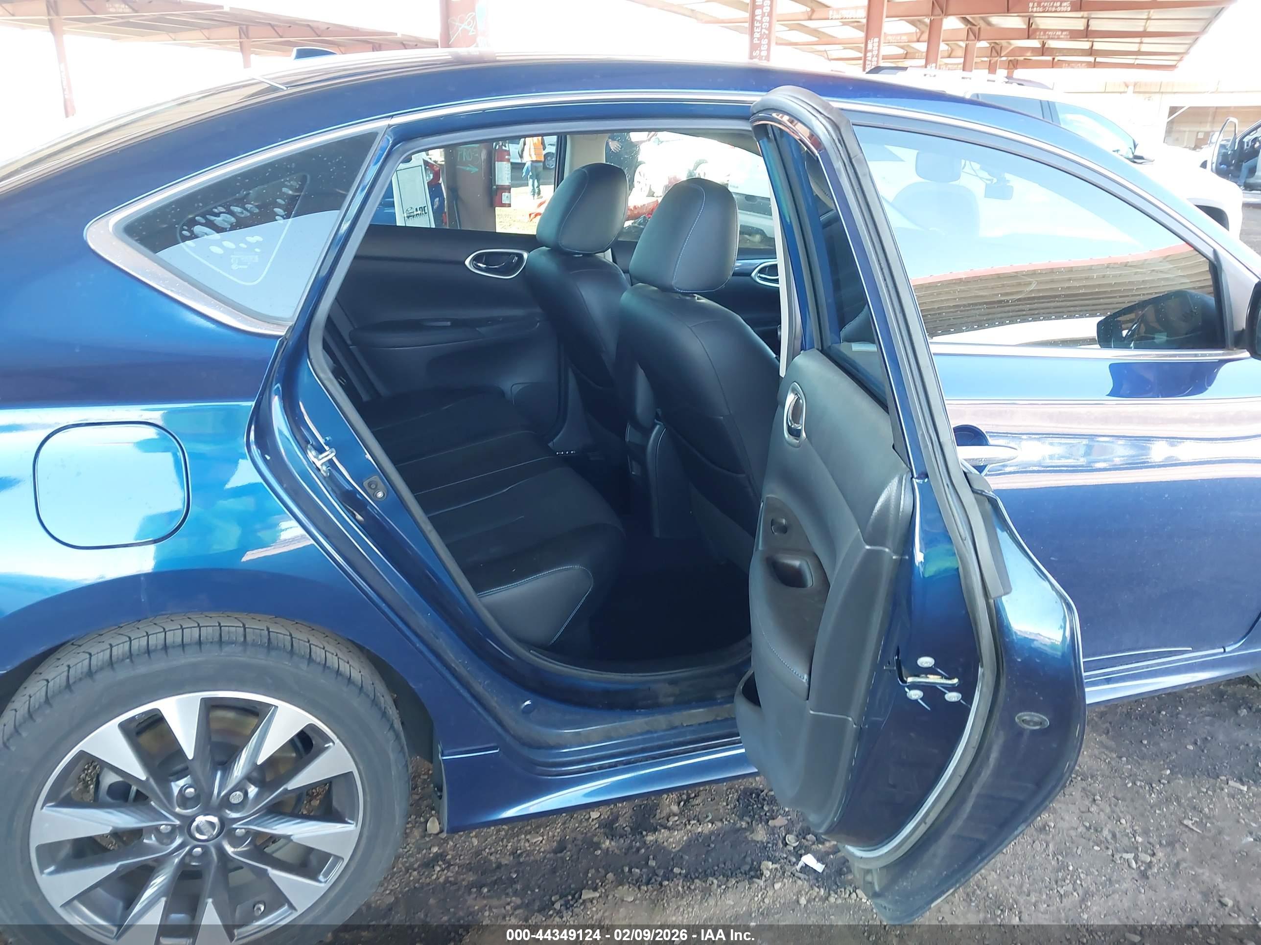 NISSAN SENTRA image 8