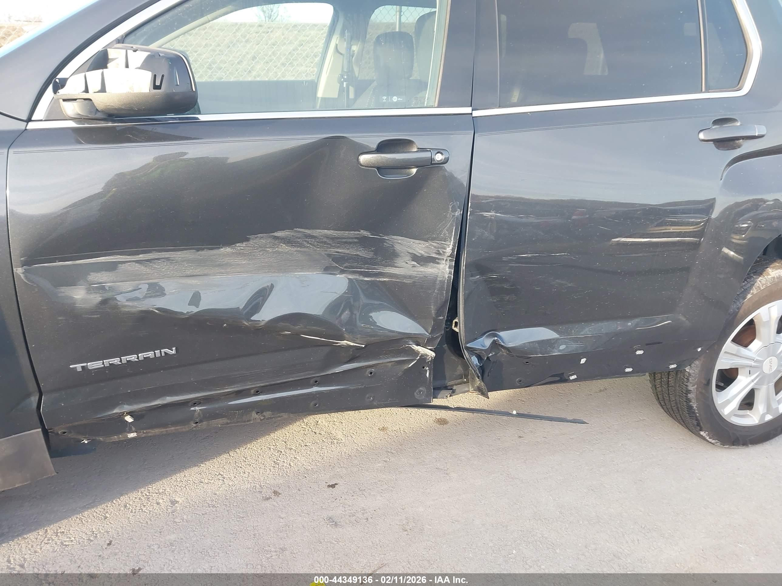 GMC TERRAIN image 6