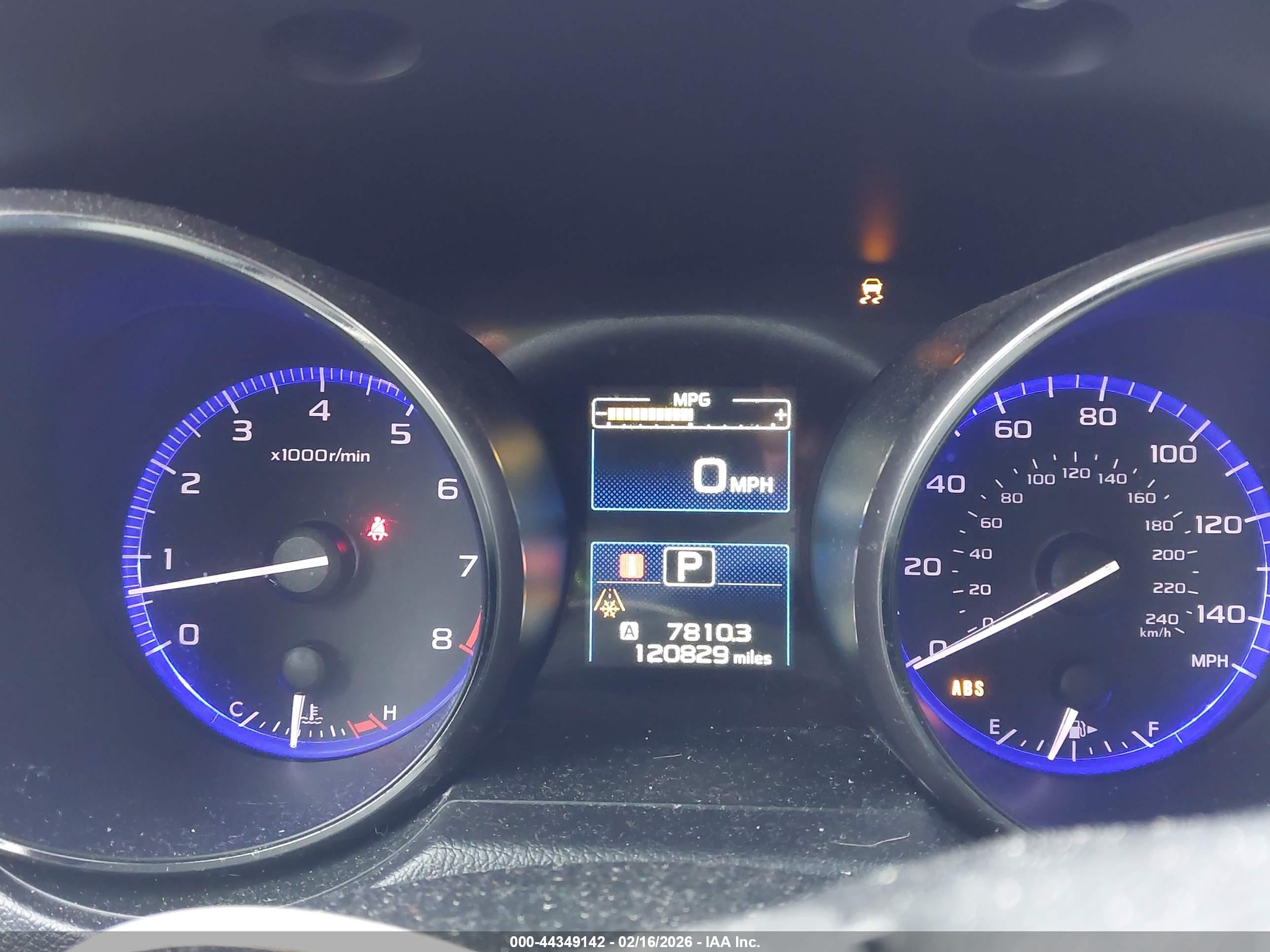 SUBARU OUTBACK image 7