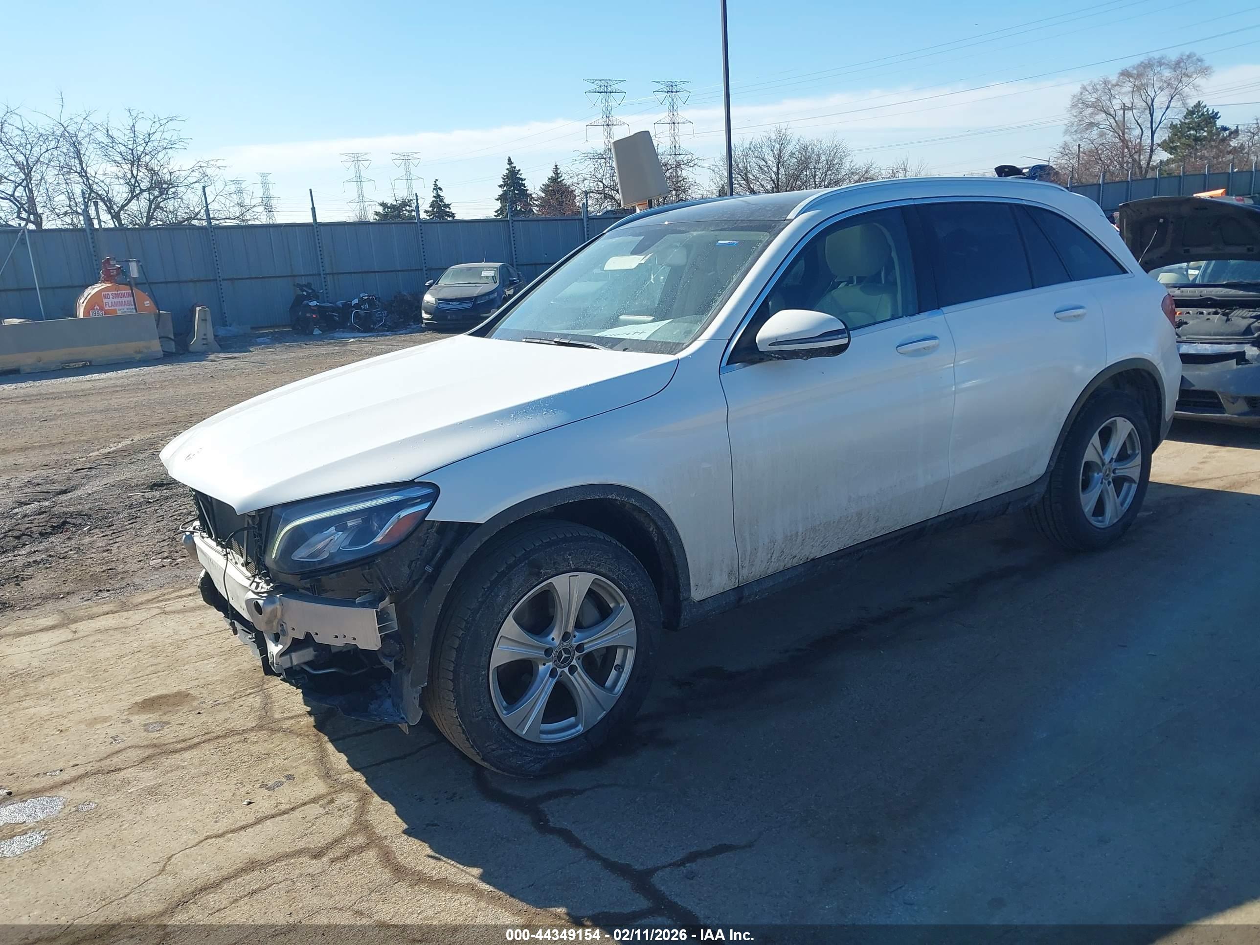 MERCEDES-BENZ GLC image 2