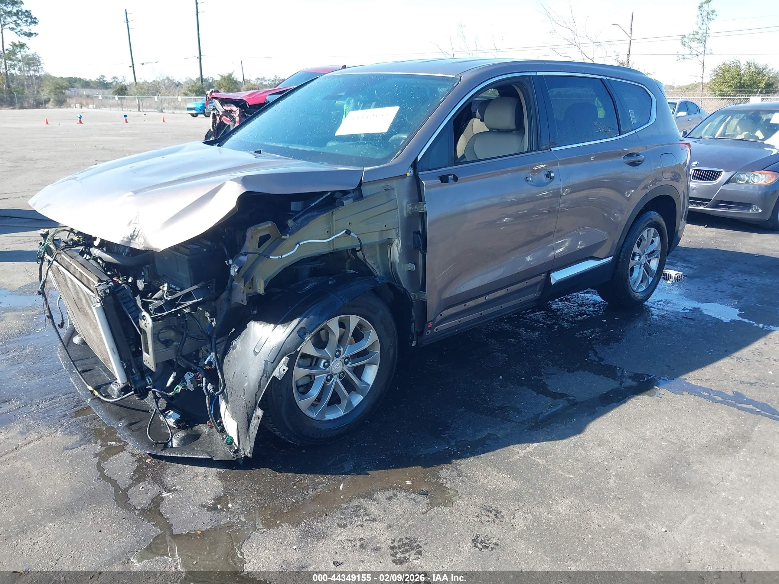 HYUNDAI SANTA image 2