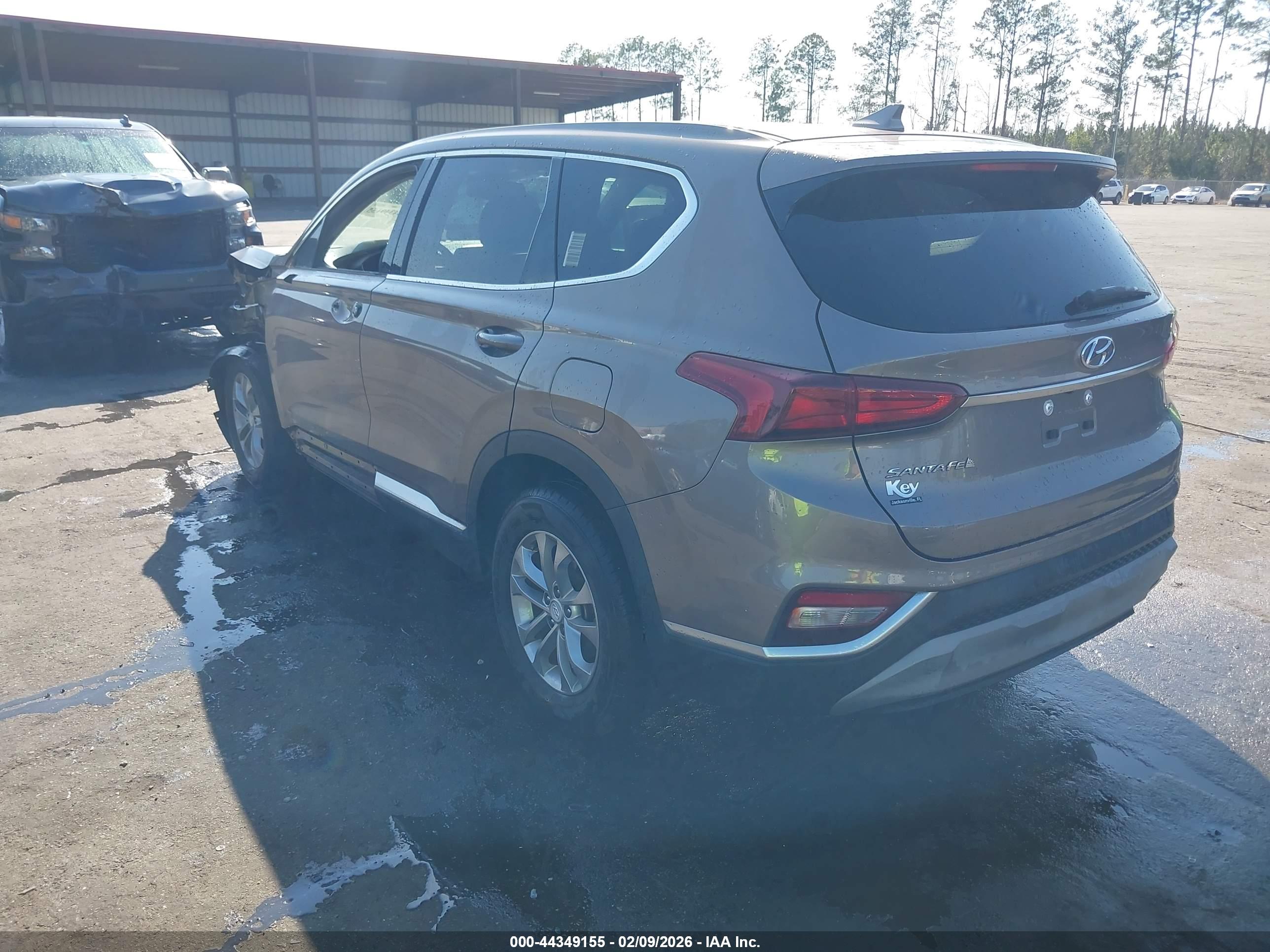 HYUNDAI SANTA image 3