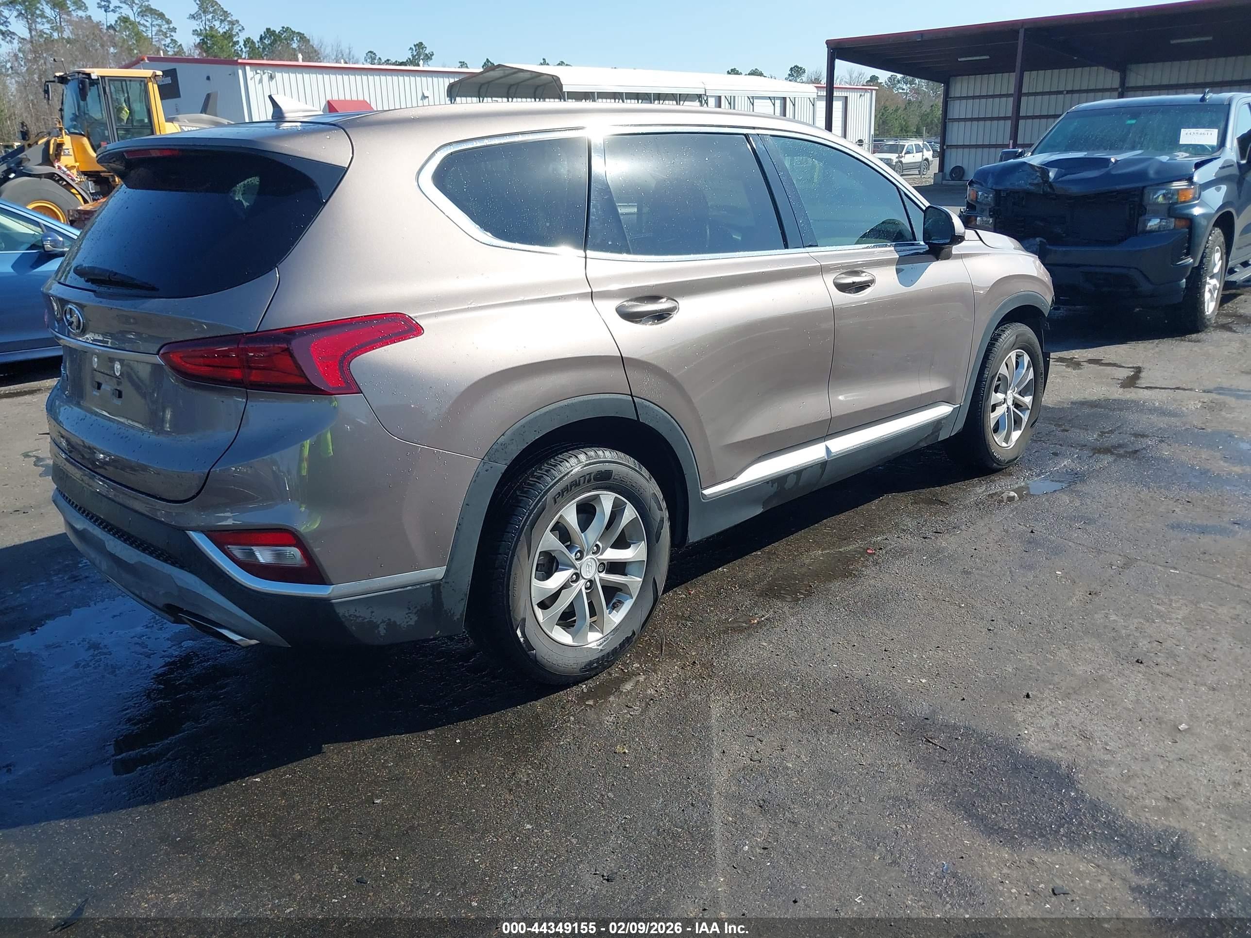 HYUNDAI SANTA image 4