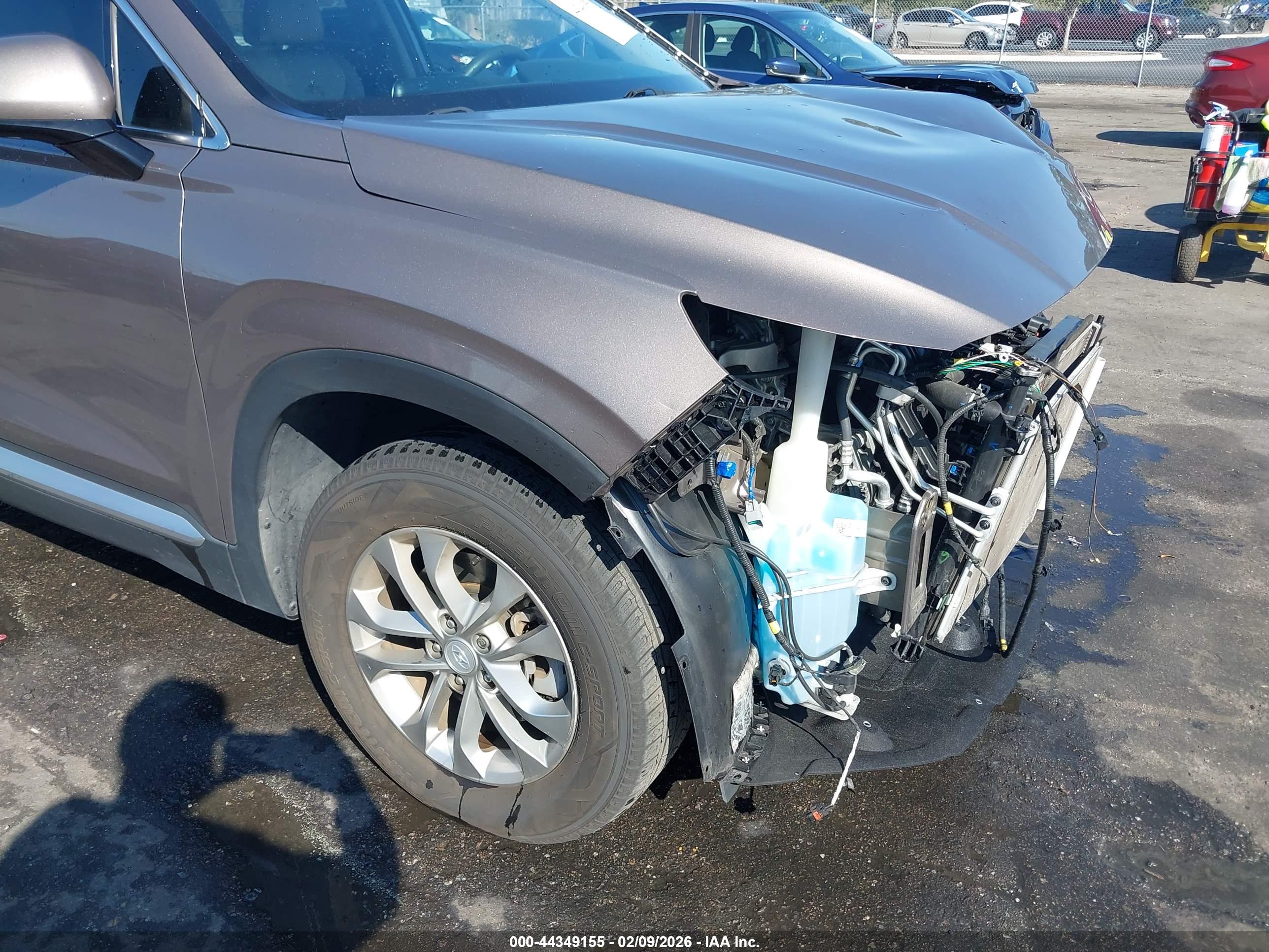 HYUNDAI SANTA image 6