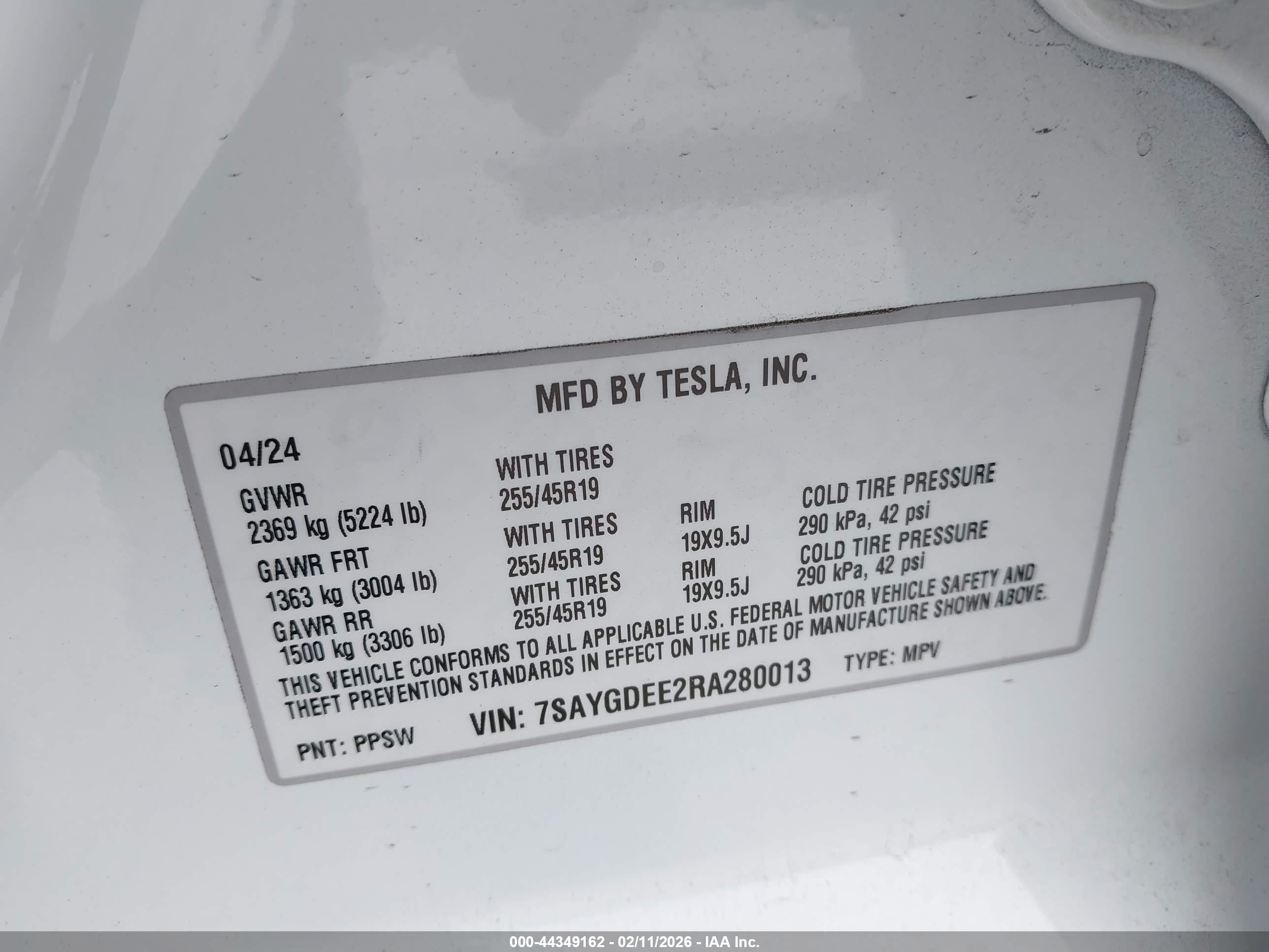 TESLA MODEL image 9