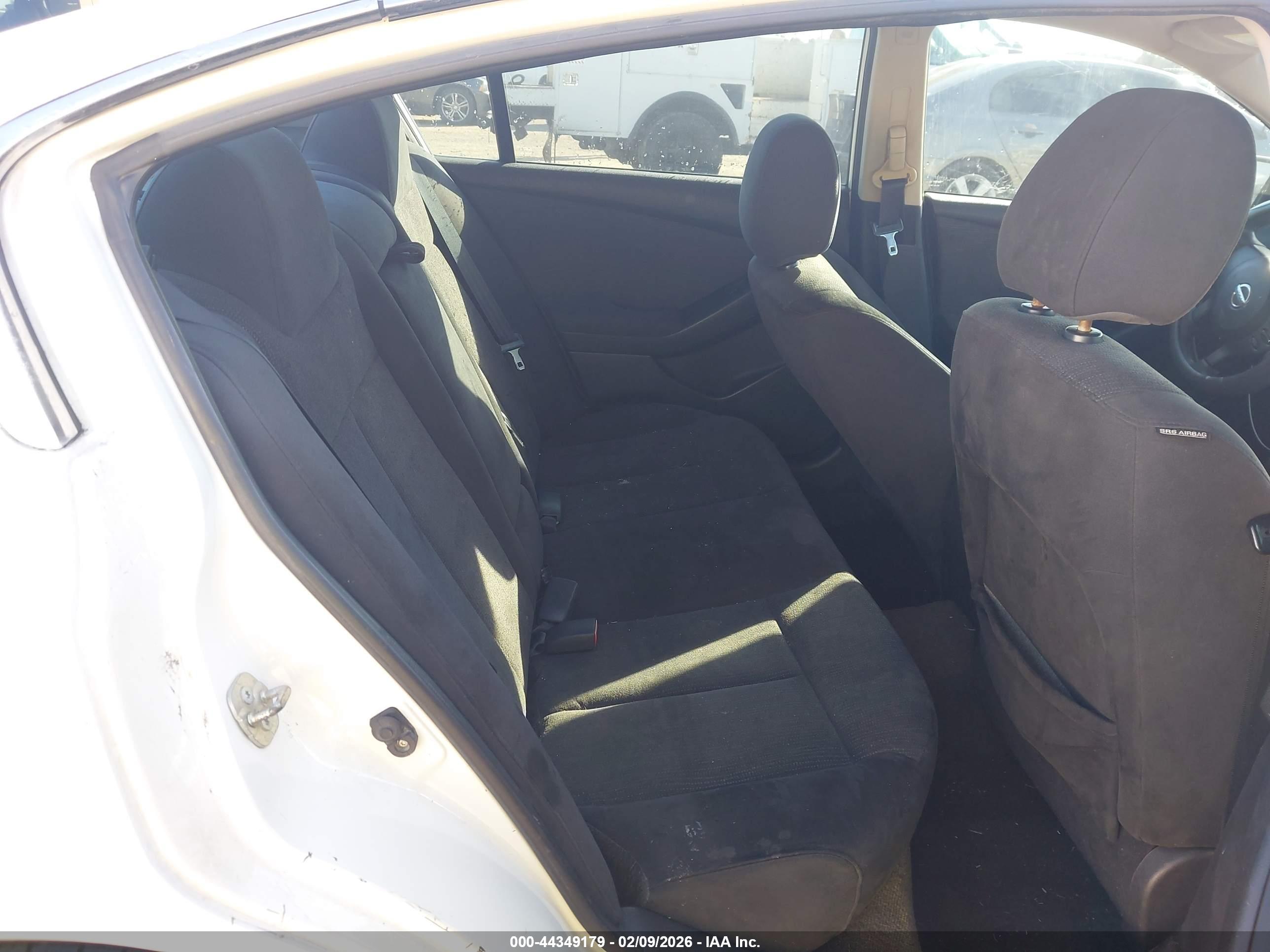 NISSAN ALTIMA image 8