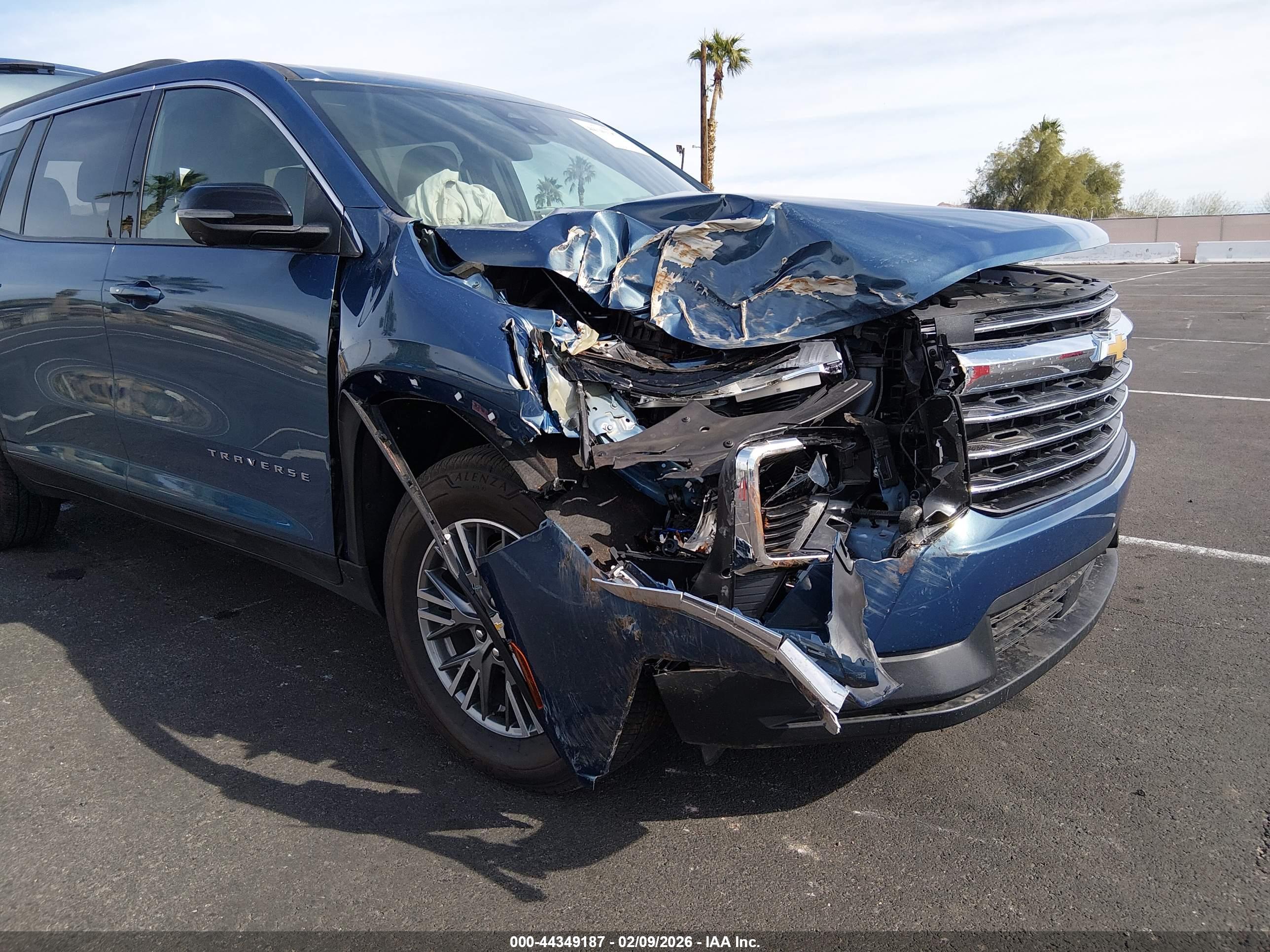 CHEVROLET TRAVERSE image 6