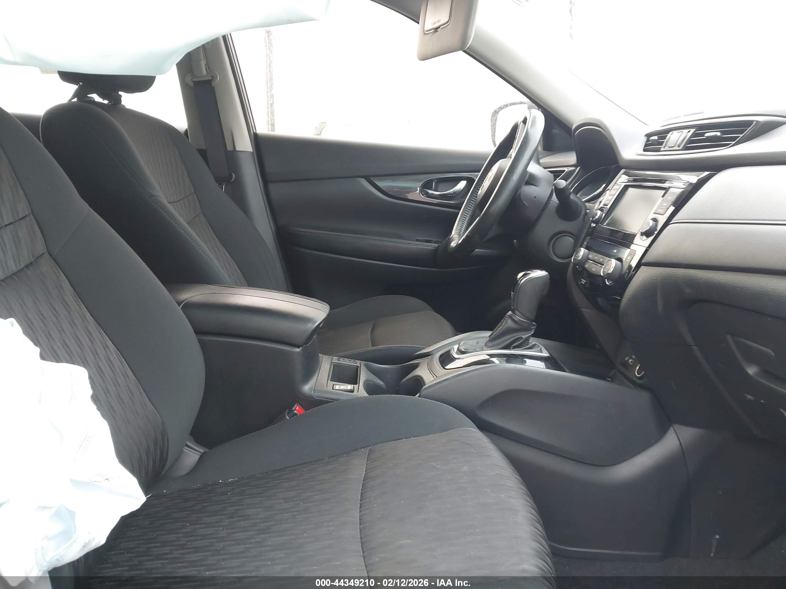 NISSAN ROGUE image 5