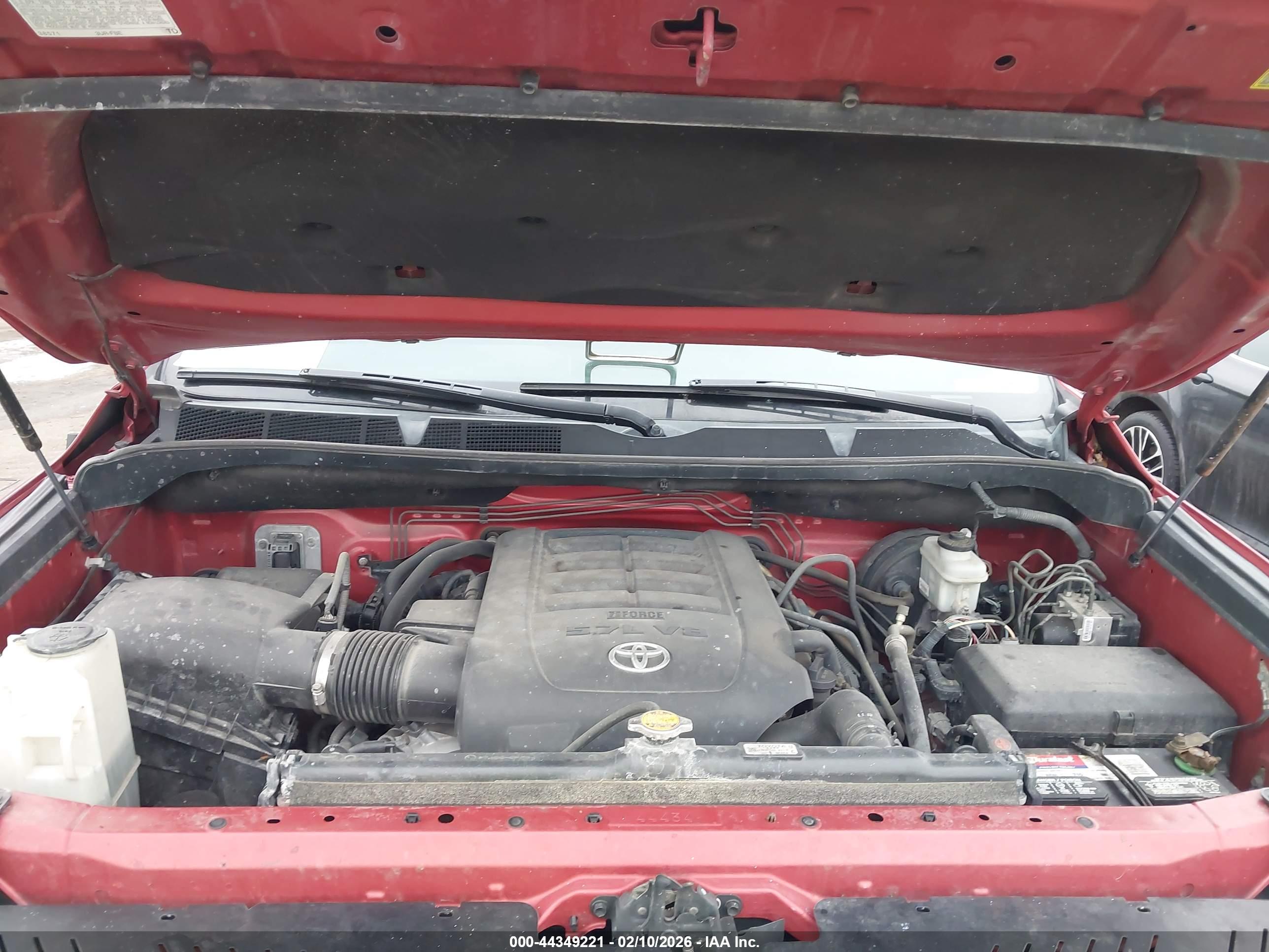 TOYOTA TUNDRA image 10
