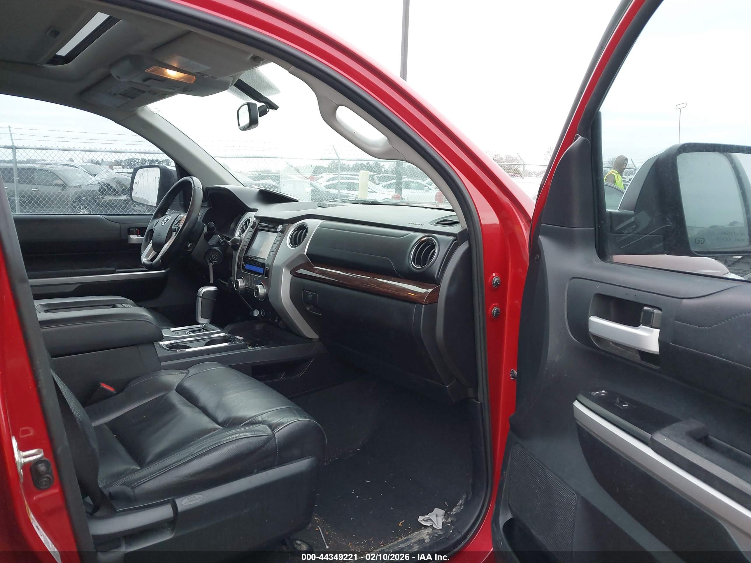 TOYOTA TUNDRA image 5