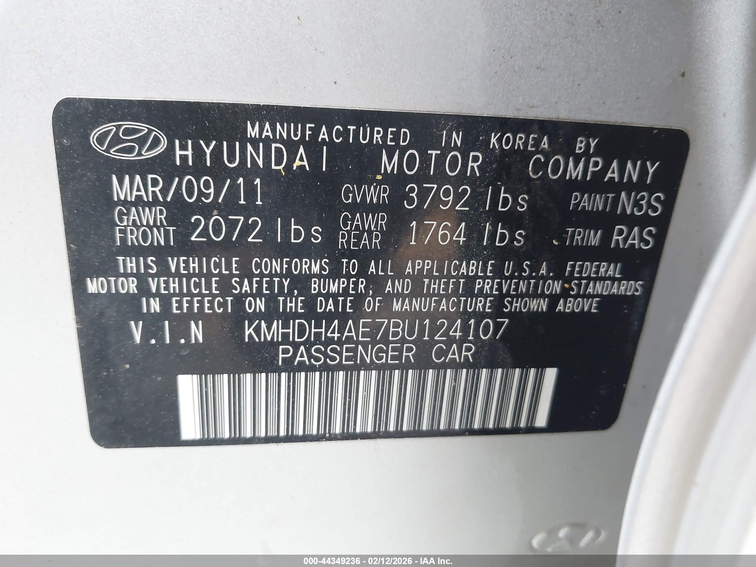 HYUNDAI ELANTRA image 9