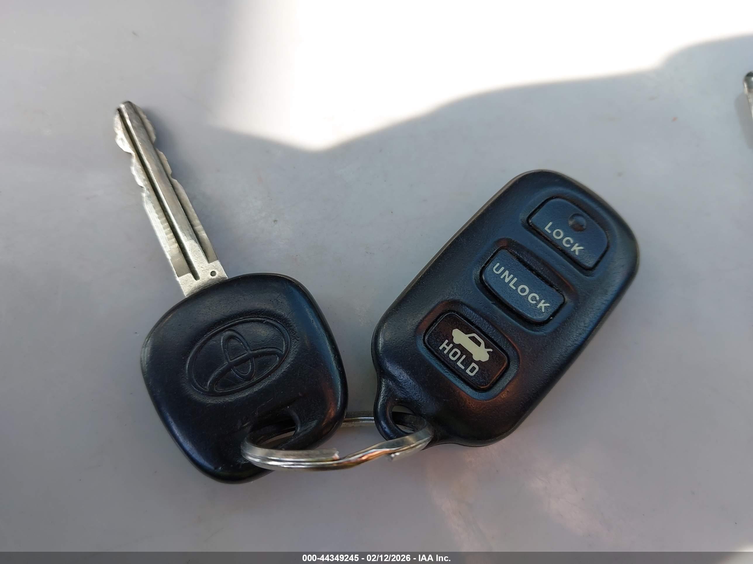 TOYOTA CAMRY image 11