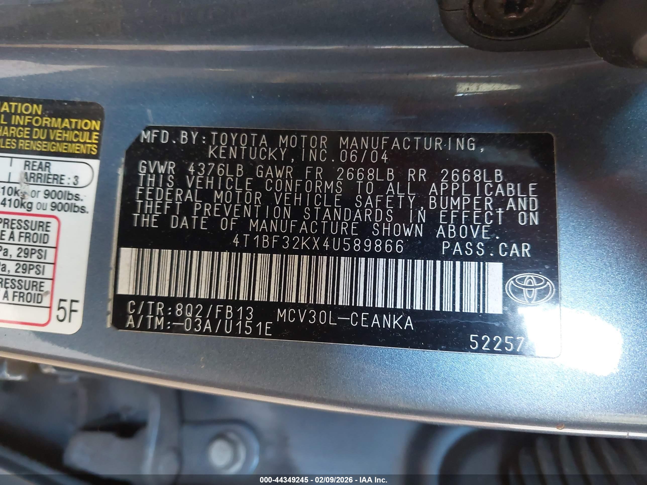 TOYOTA CAMRY image 9