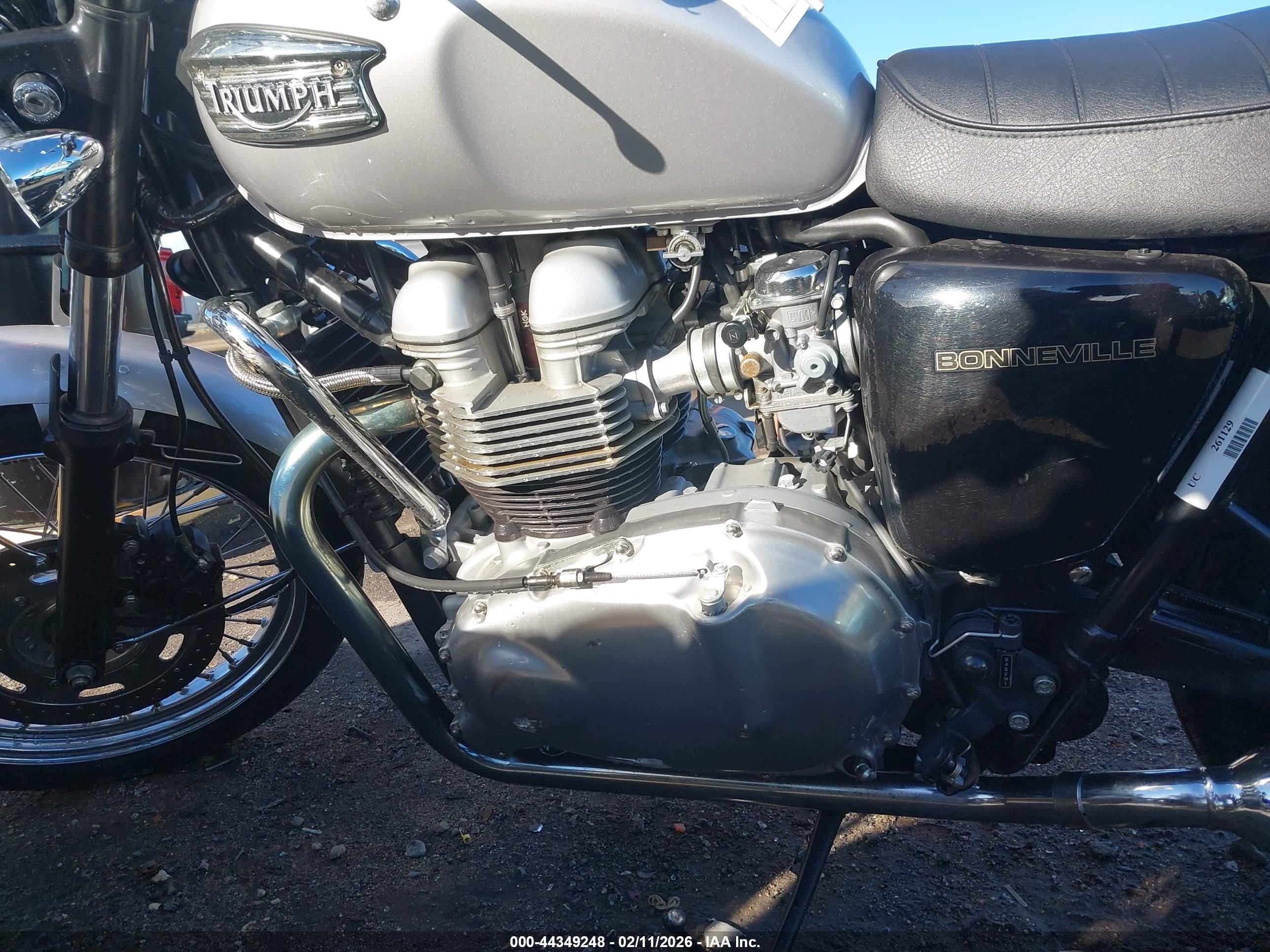 TRIUMPH MOTORCYCLE image 9