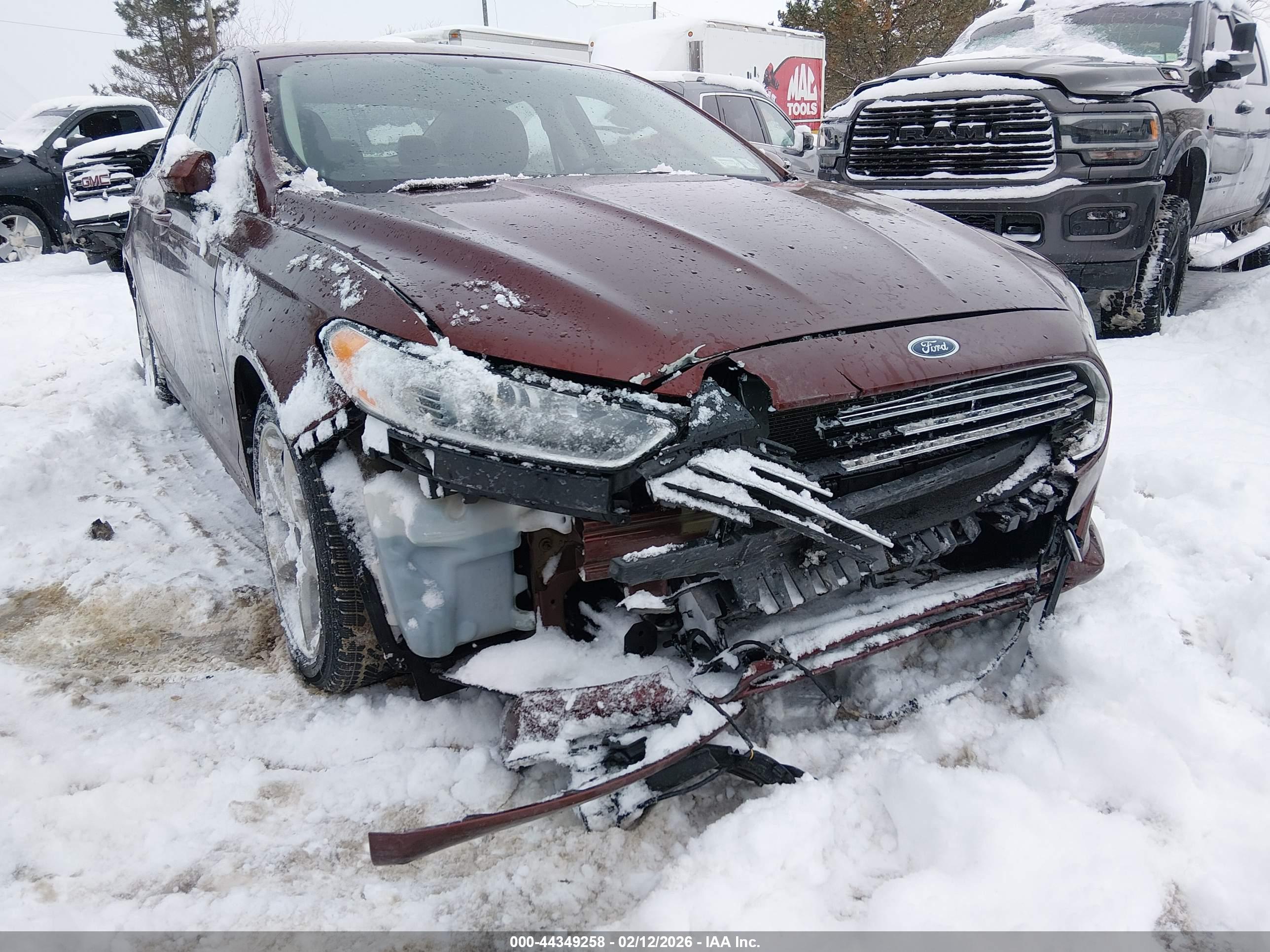 FORD FUSION image 6