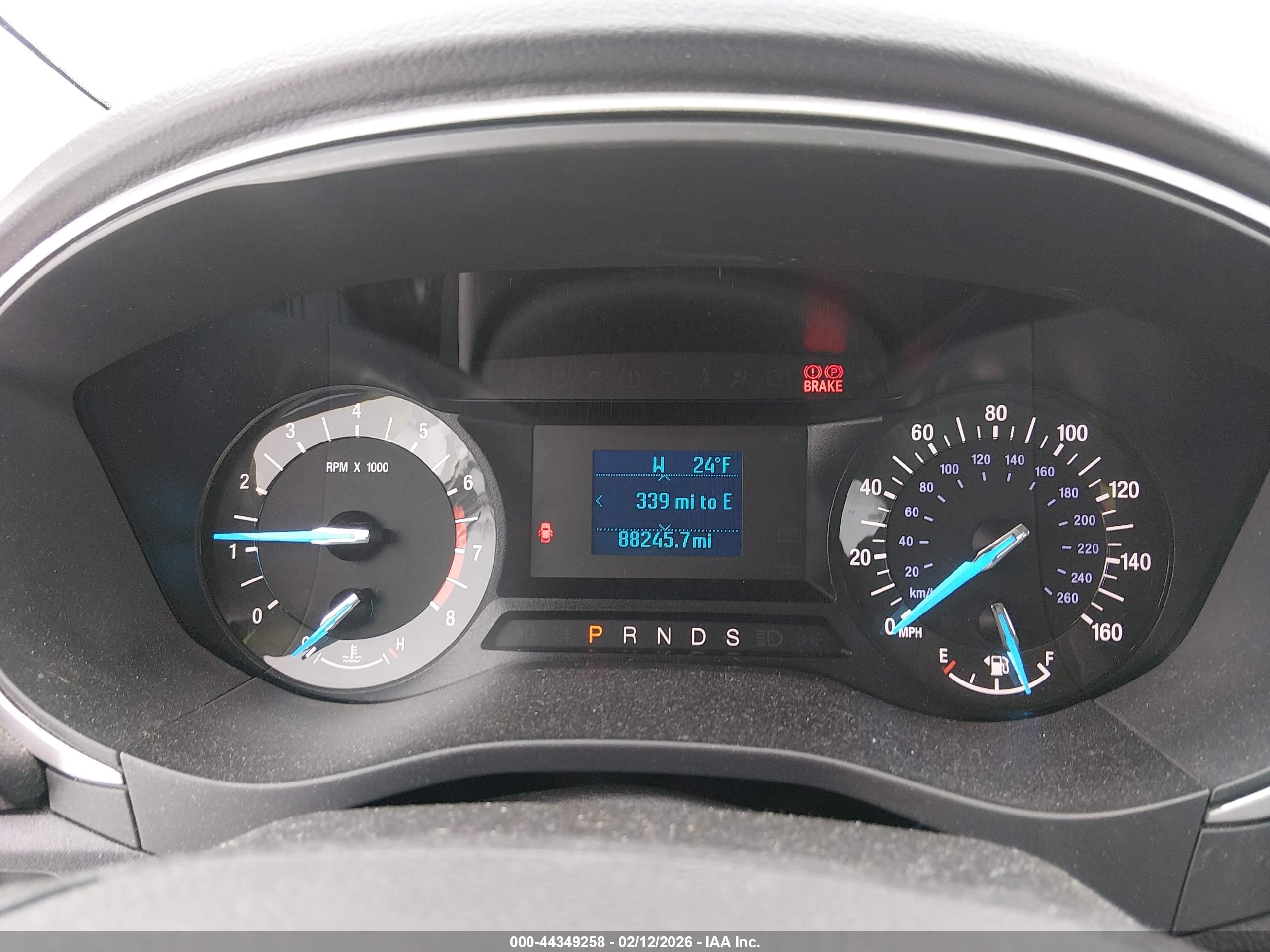 FORD FUSION image 7