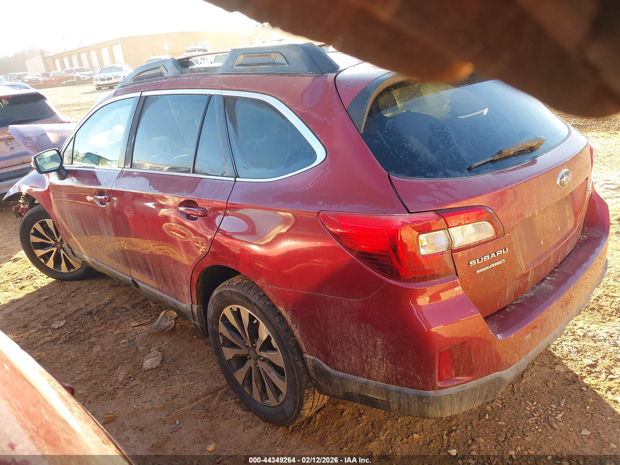 SUBARU OUTBACK image 3