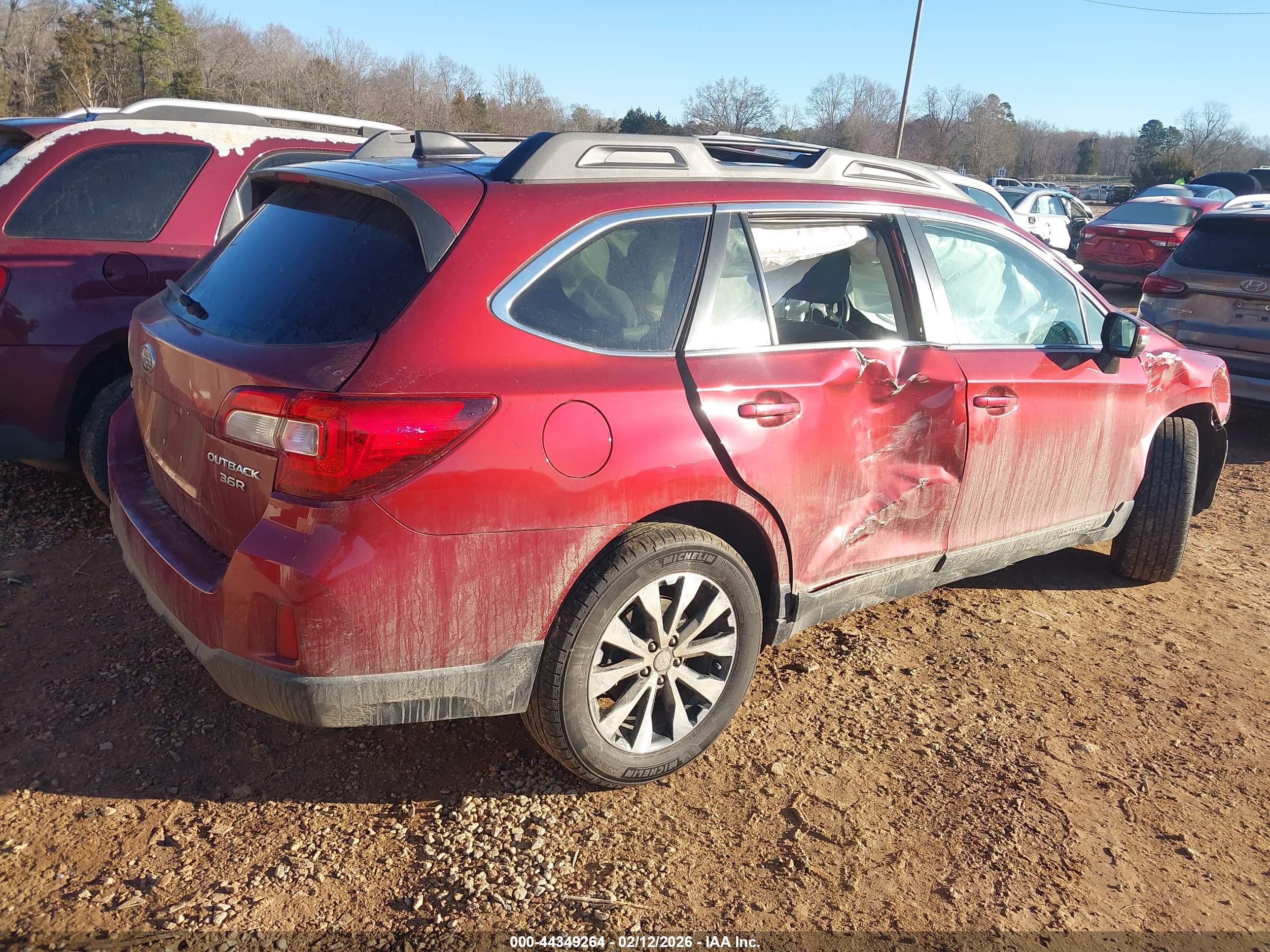 SUBARU OUTBACK image 4
