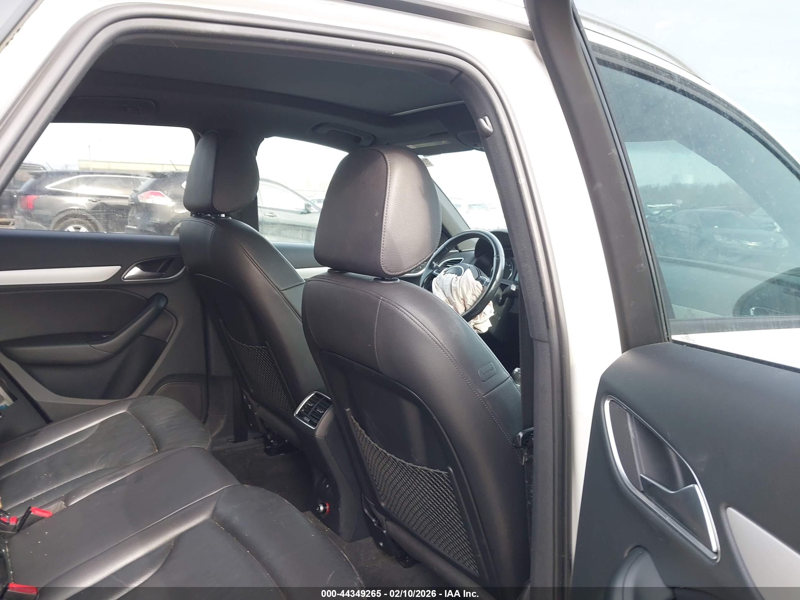 AUDI Q3 image 8