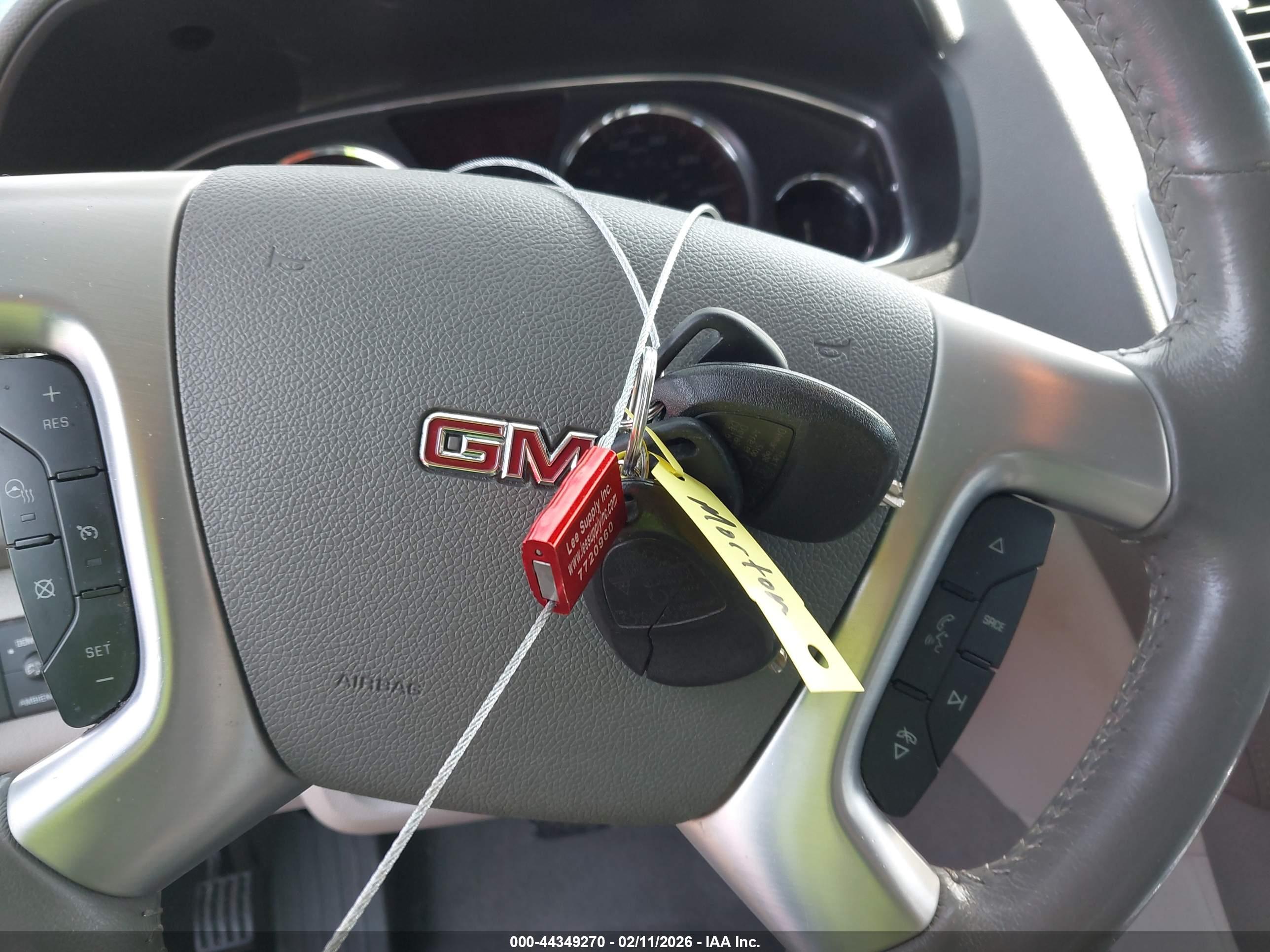 GMC ACADIA image 11