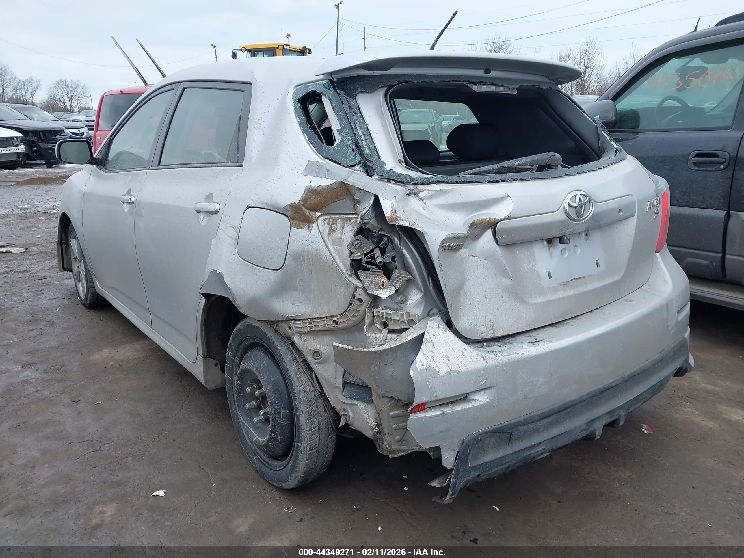 TOYOTA MATRIX image 3