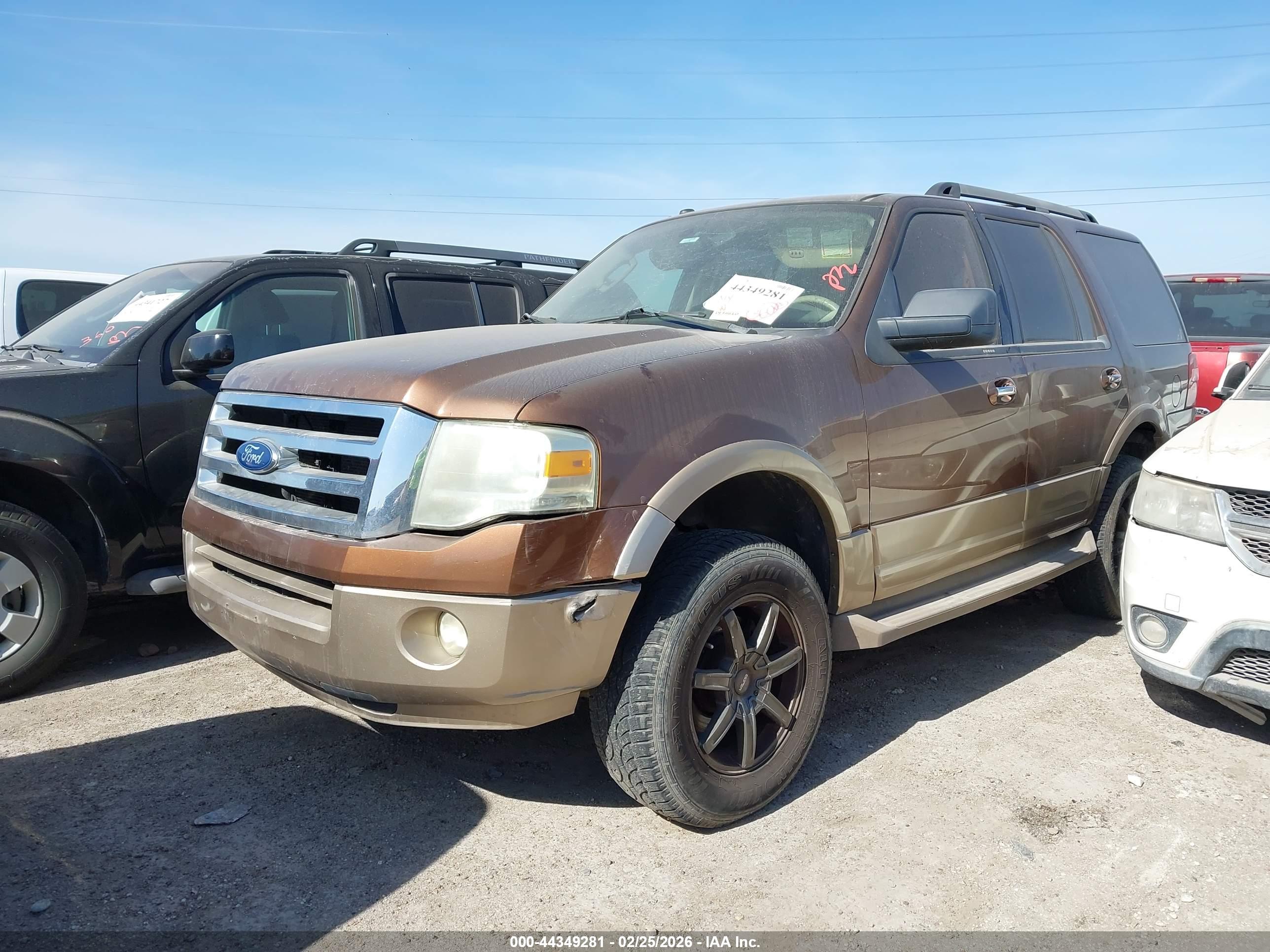 FORD EXPEDITION image 2