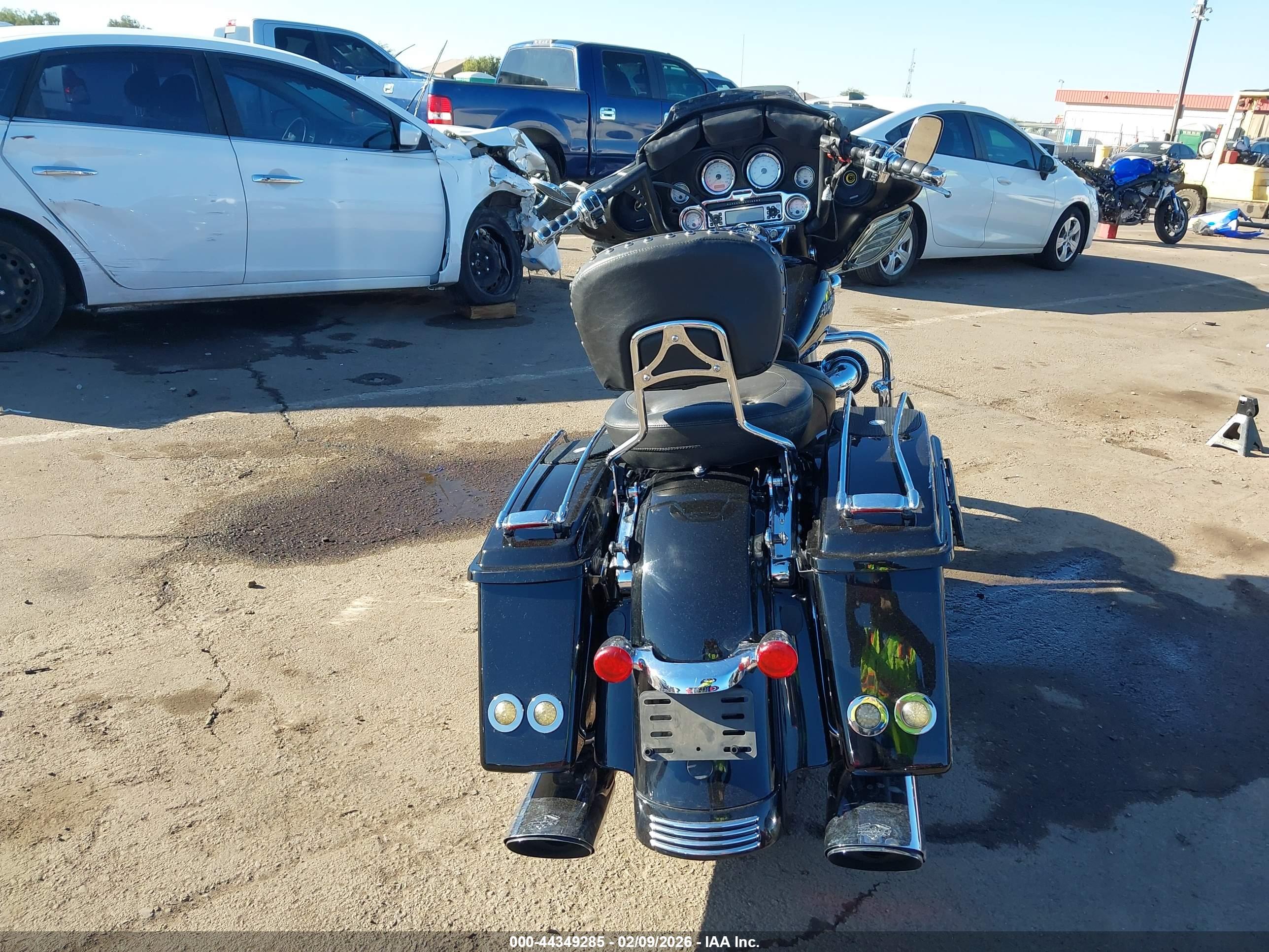 HARLEY-DAVIDSON FLHX image 6