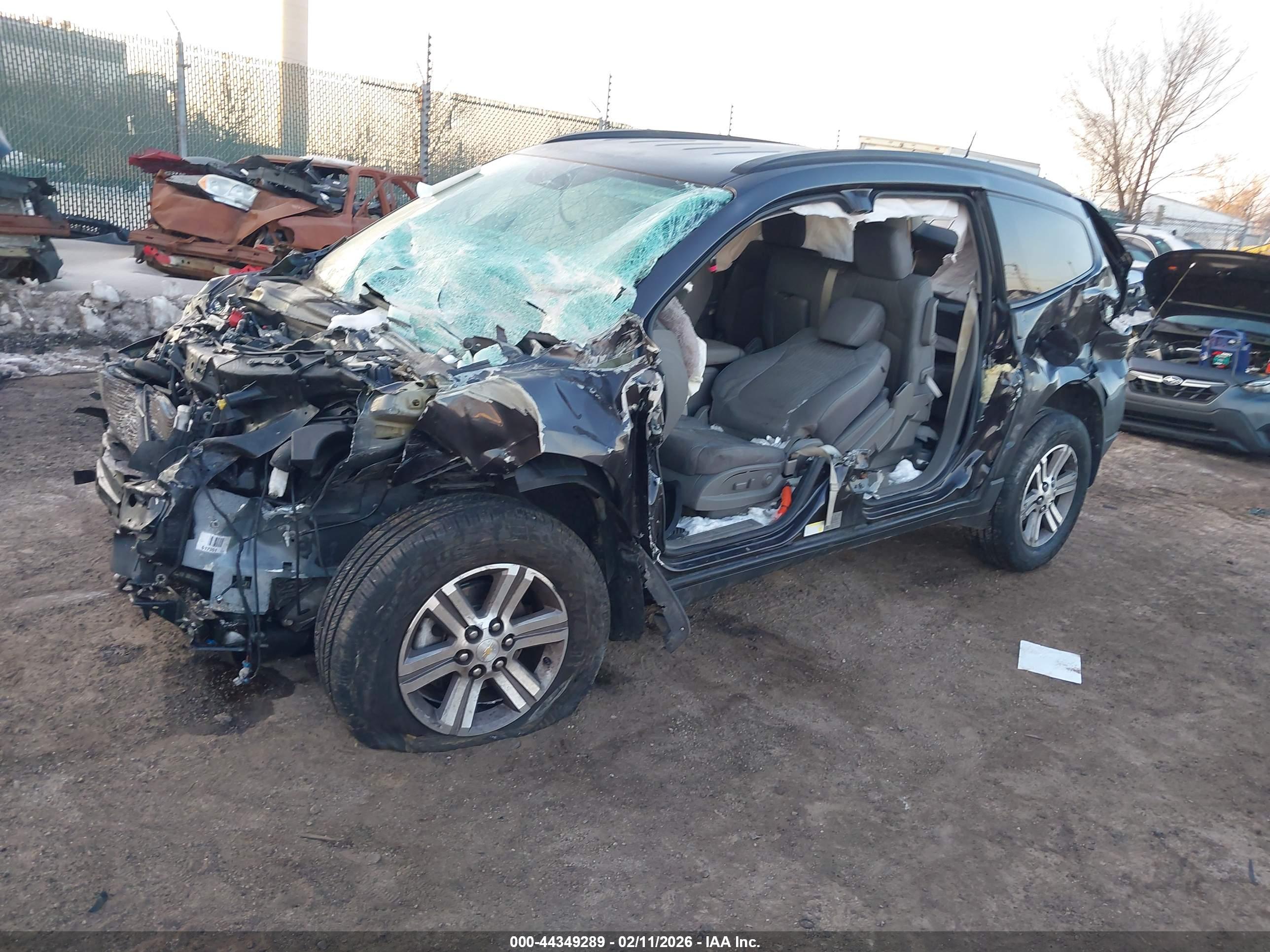 CHEVROLET TRAVERSE image 2