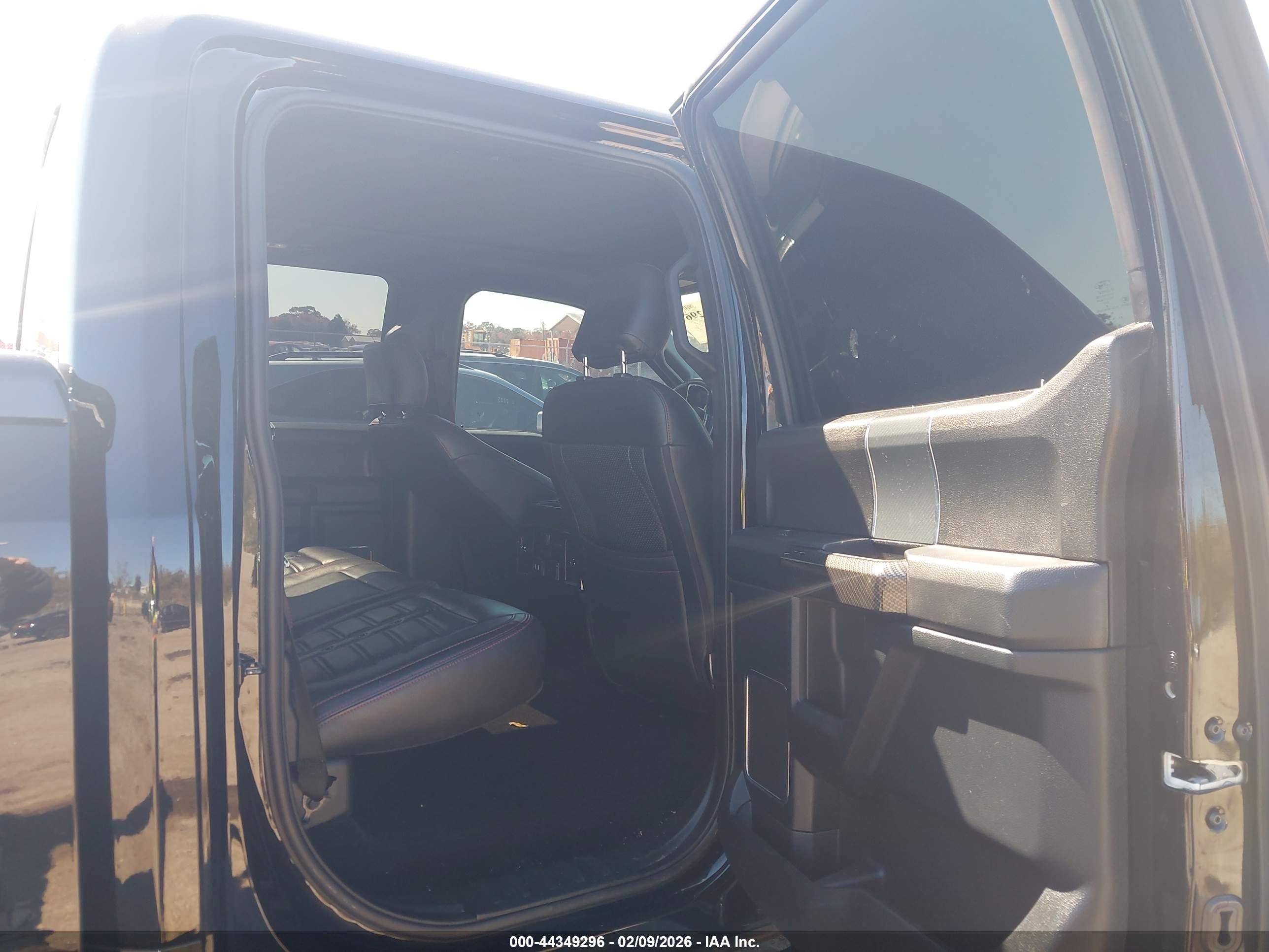 FORD F-150 image 8