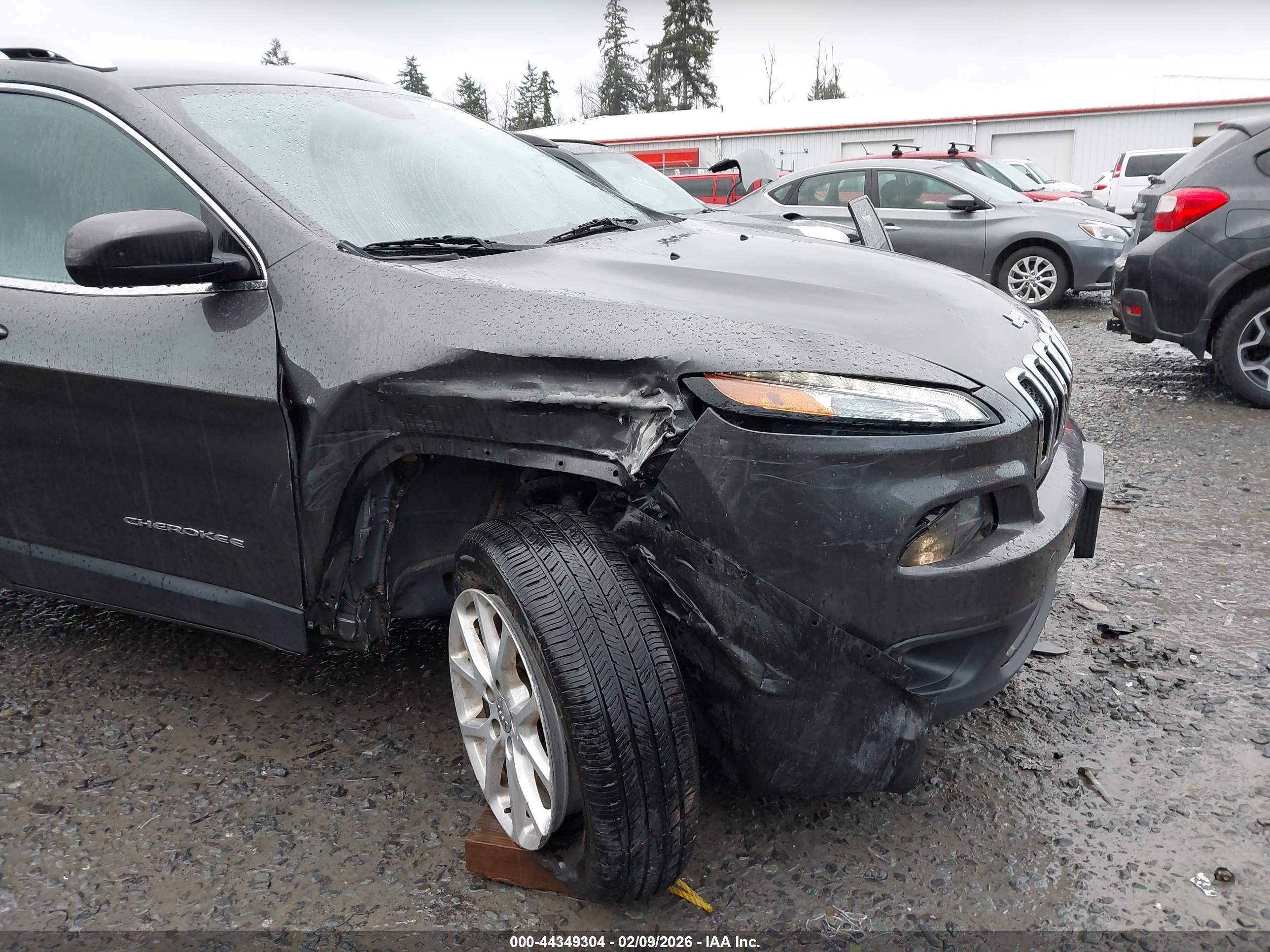 JEEP CHEROKEE image 6