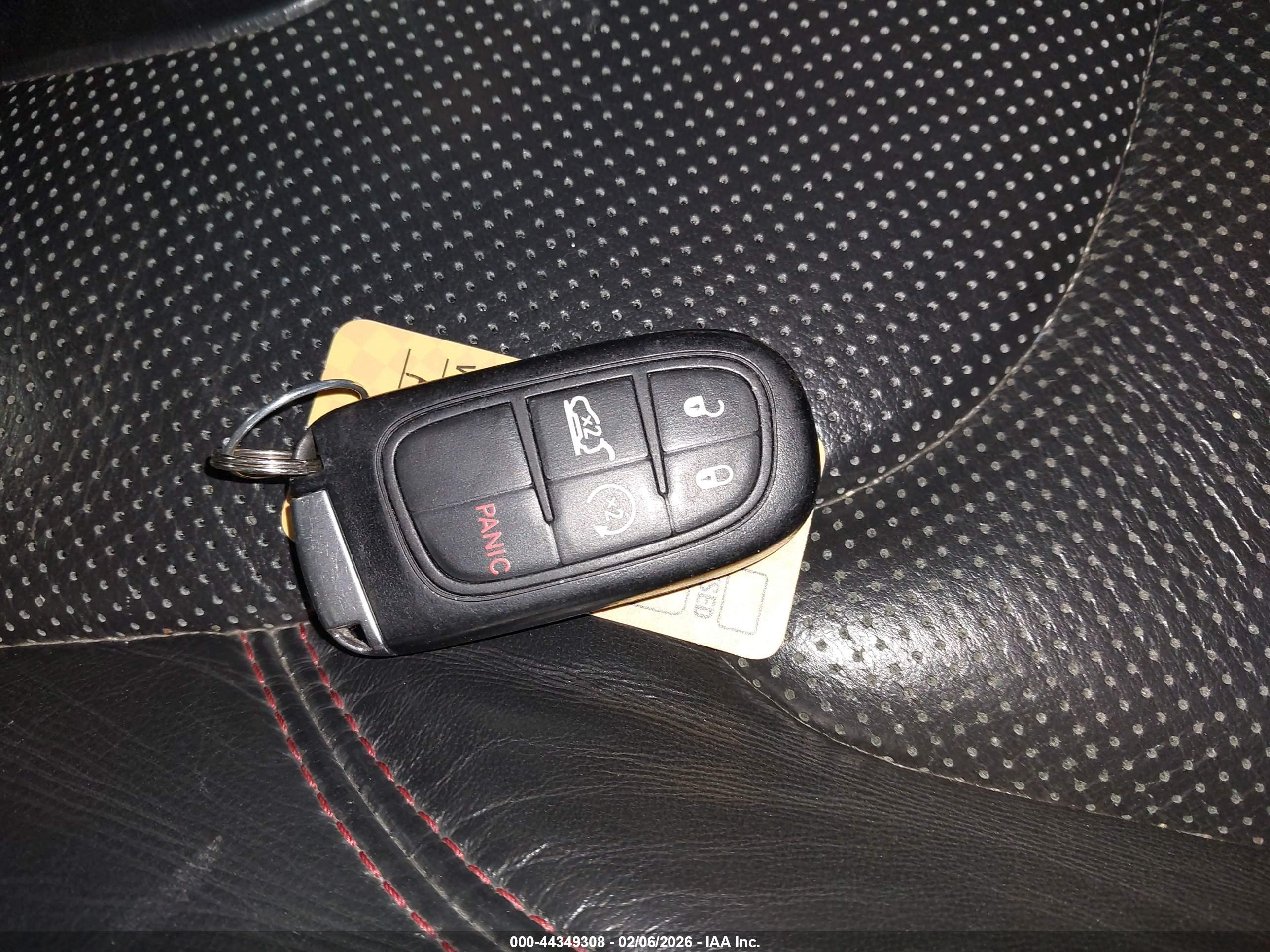 JEEP CHEROKEE image 11