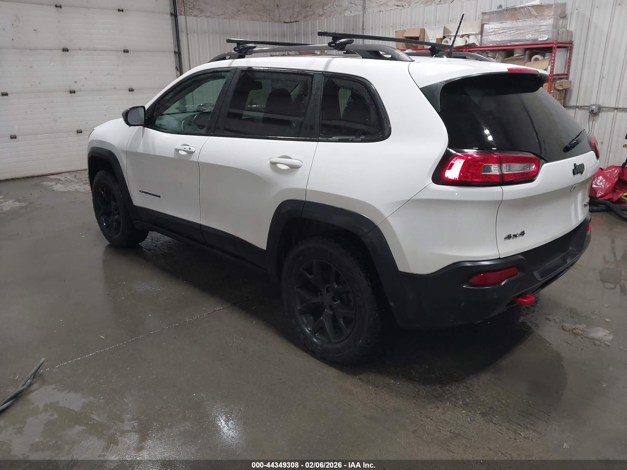 JEEP CHEROKEE image 3