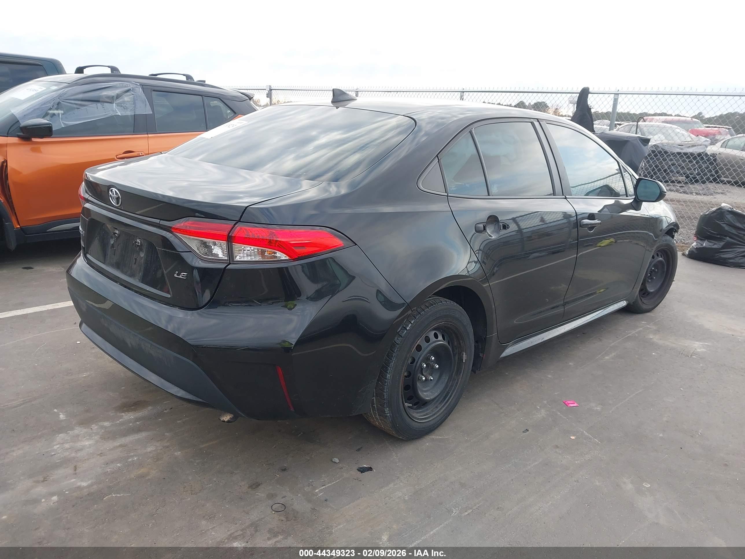 TOYOTA COROLLA image 4