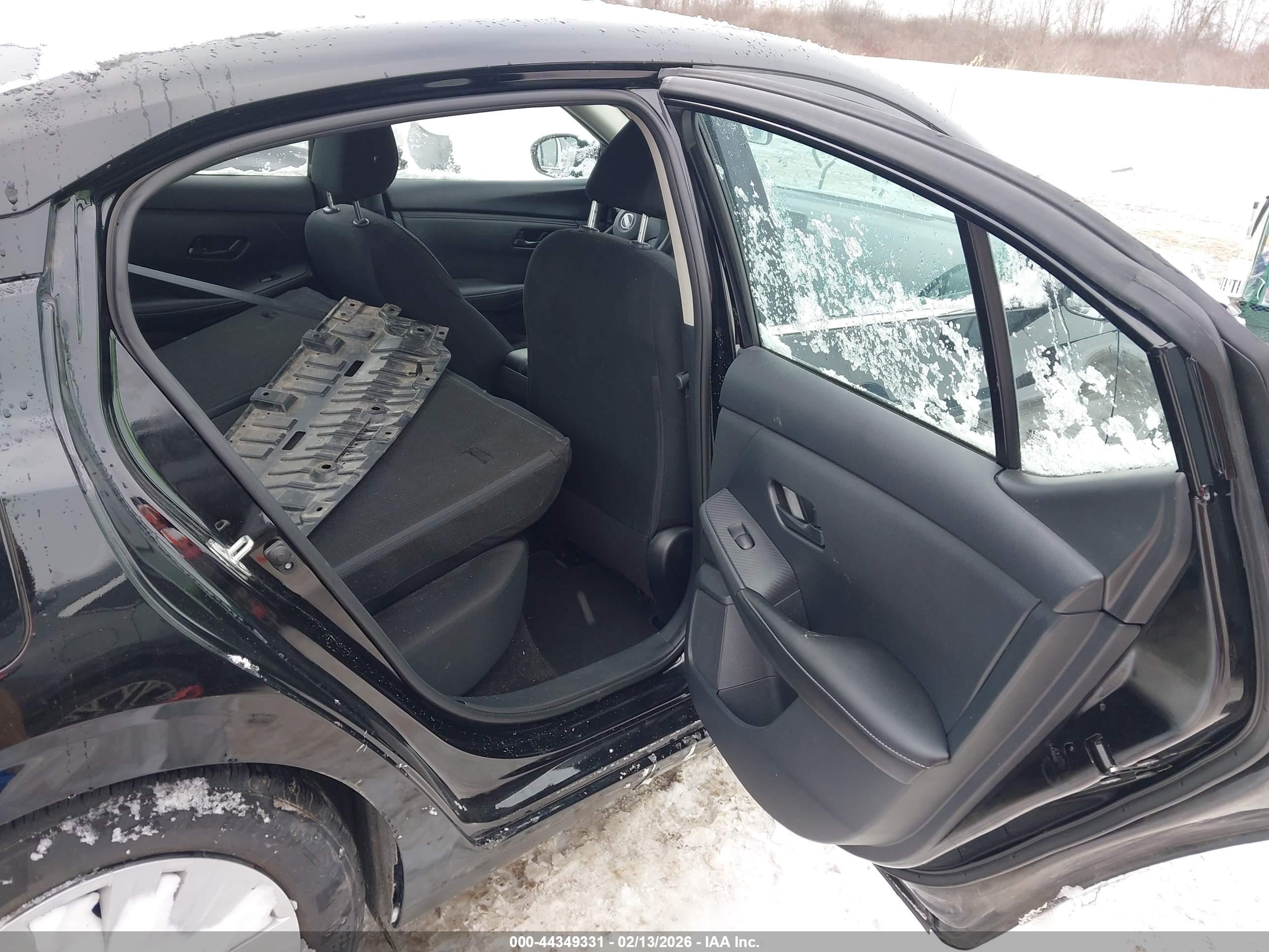 NISSAN SENTRA image 8